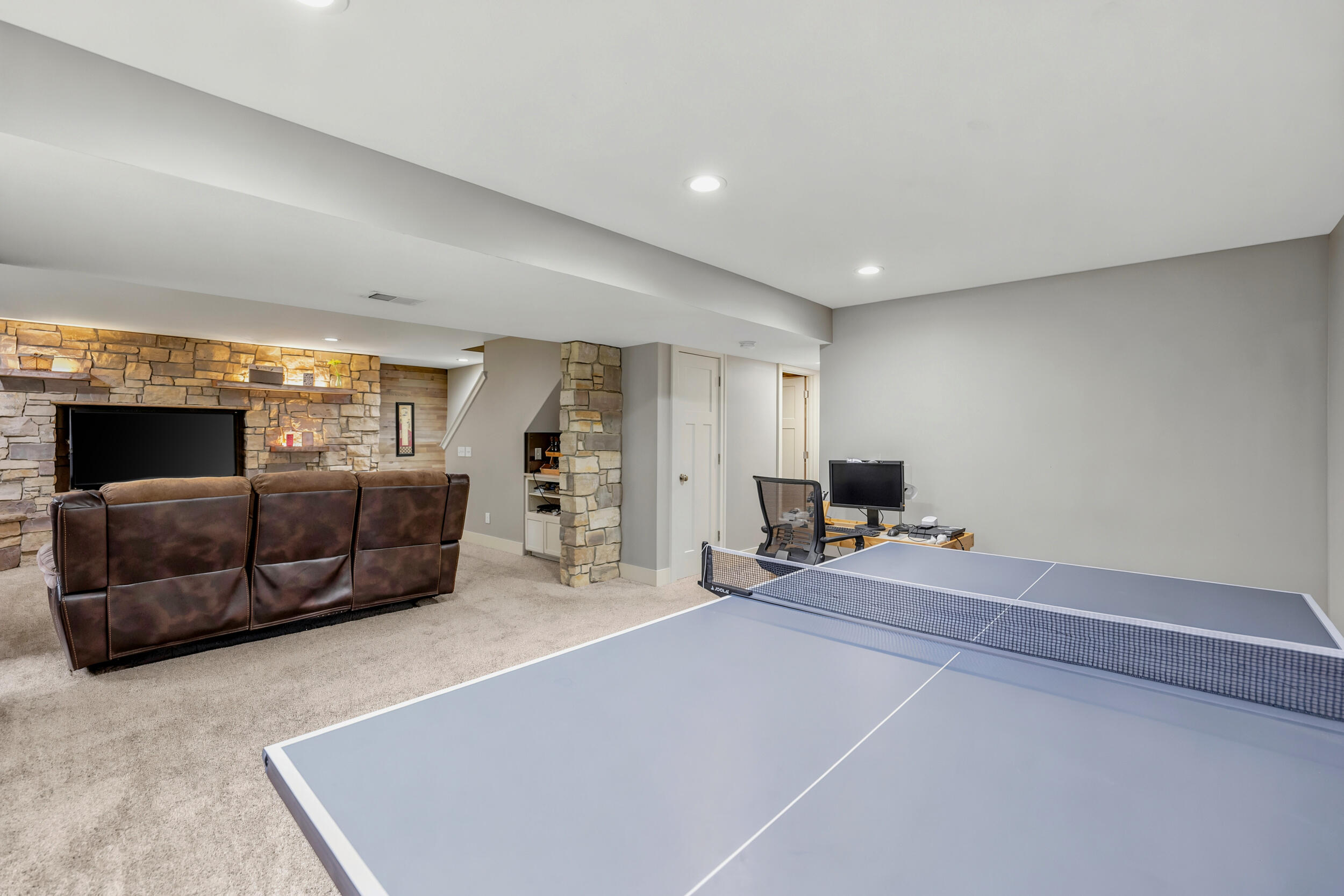 2798 W Morgan Trail NE Rockford MI 49341