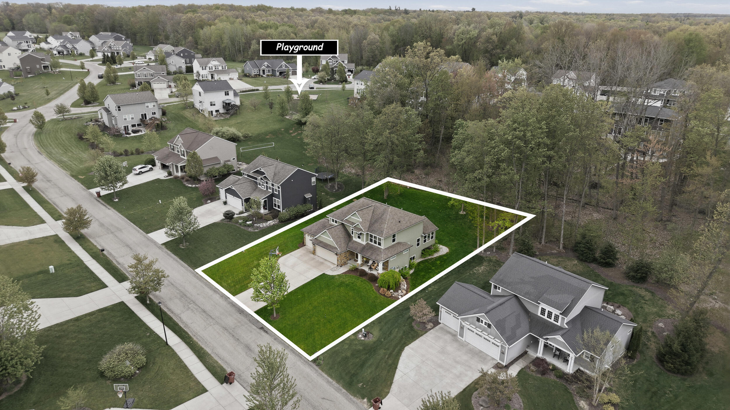 2798 W Morgan Trail NE Rockford MI 49341