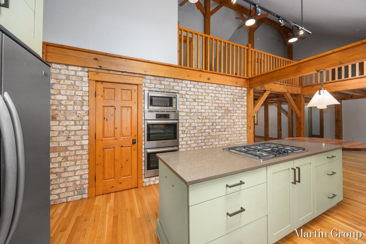6142 Scenic Woods Circle N Muskegon MI 49445