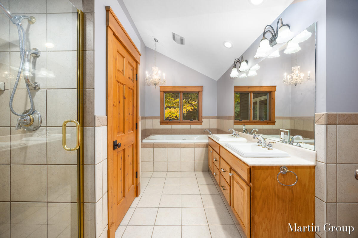 6142 Scenic Woods Circle N Muskegon MI 49445