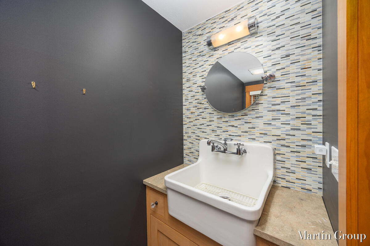 6142 Scenic Woods Circle N Muskegon MI 49445