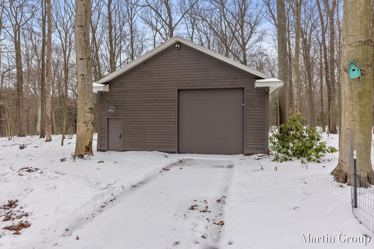 6142 Scenic Woods Circle N Muskegon MI 49445