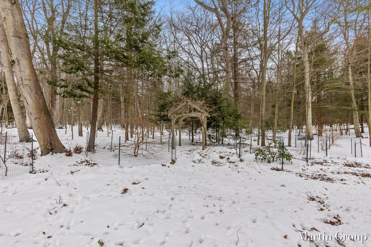 6142 Scenic Woods Circle N Muskegon MI 49445