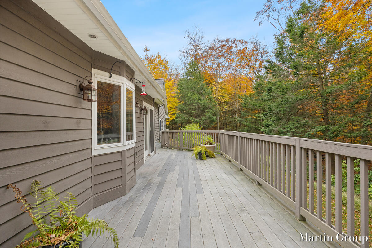 6142 Scenic Woods Circle N Muskegon MI 49445