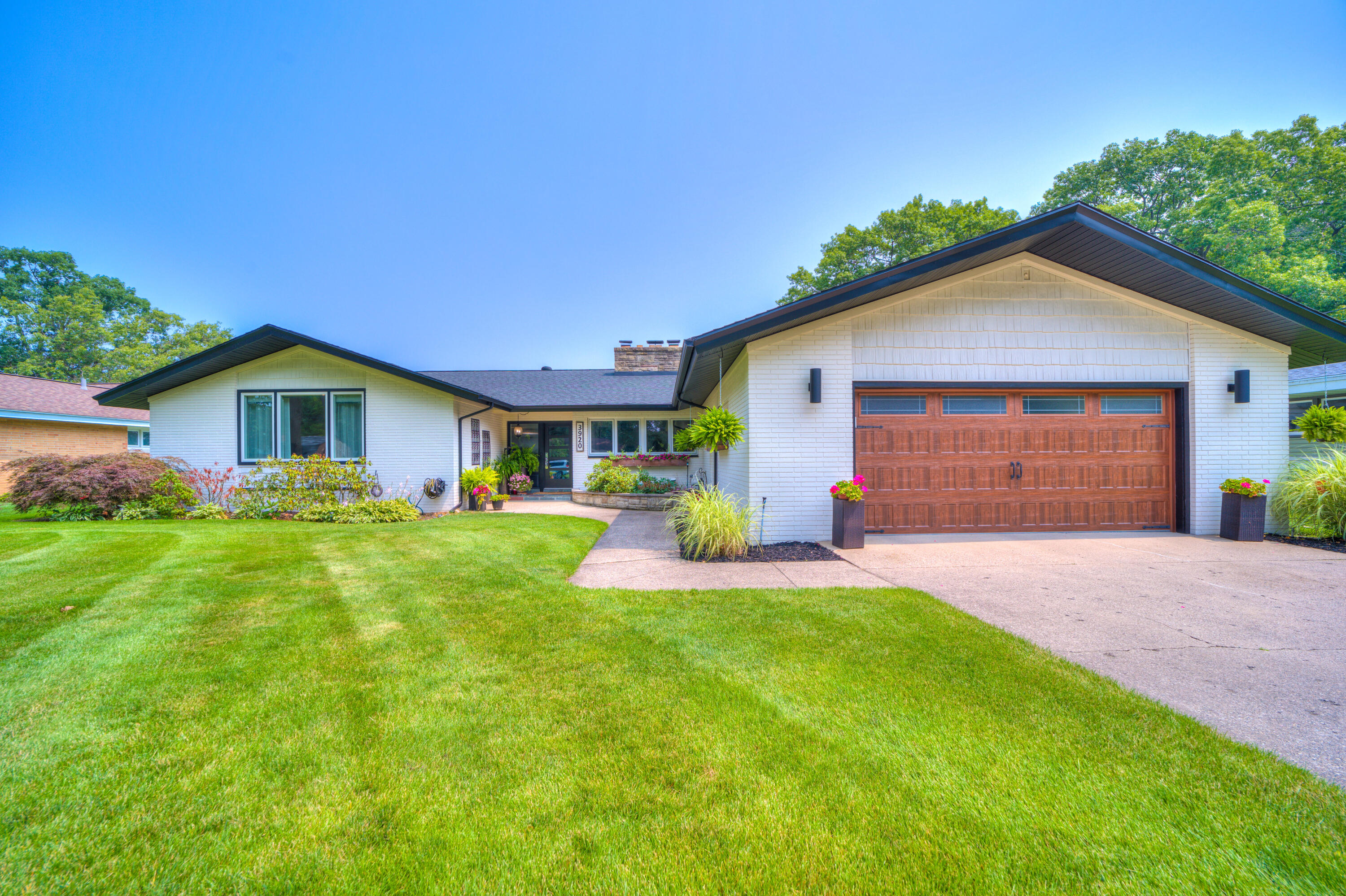 3920 Highgate Road Norton Shores MI 49441