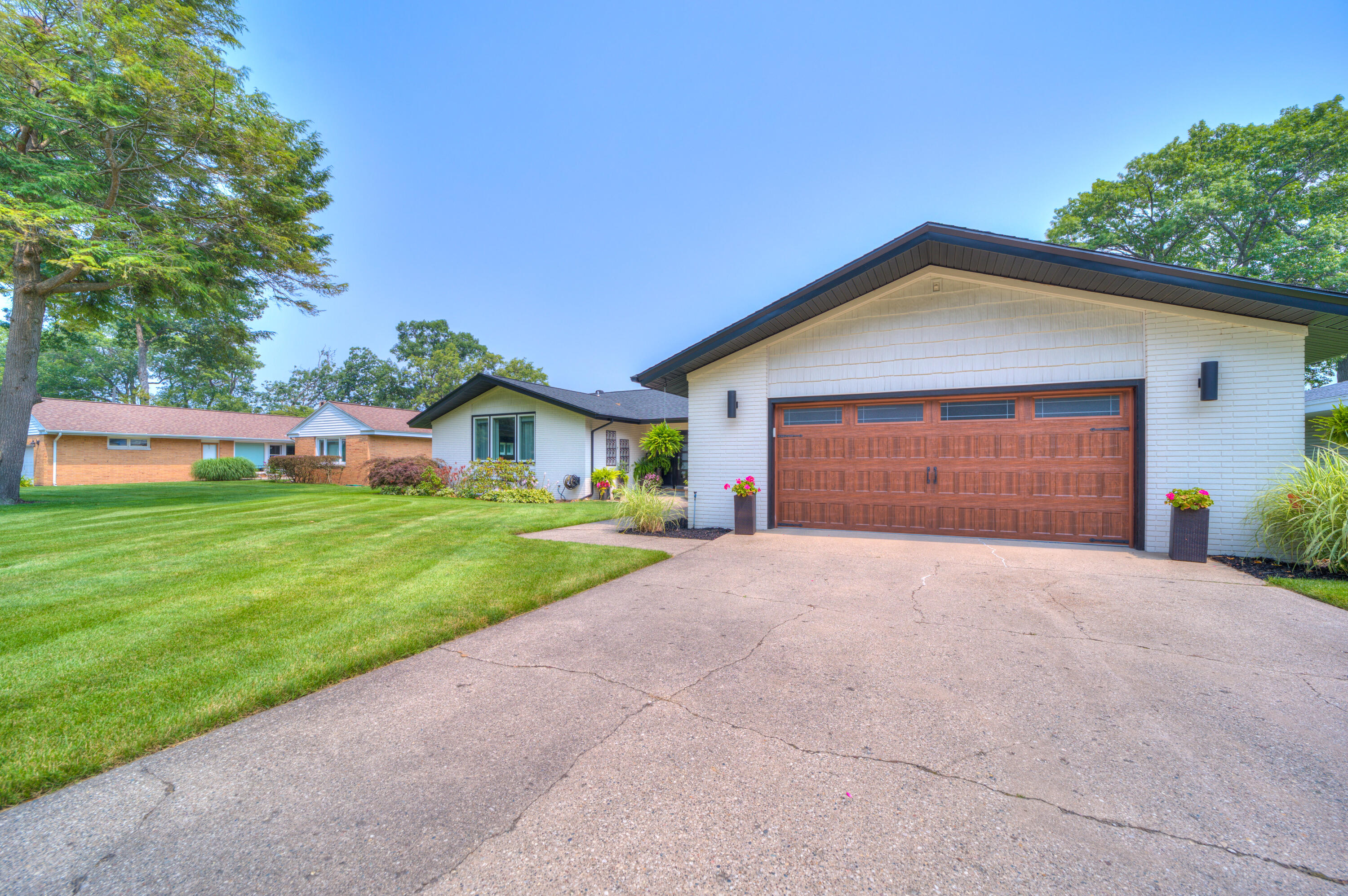 3920 Highgate Road Norton Shores MI 49441