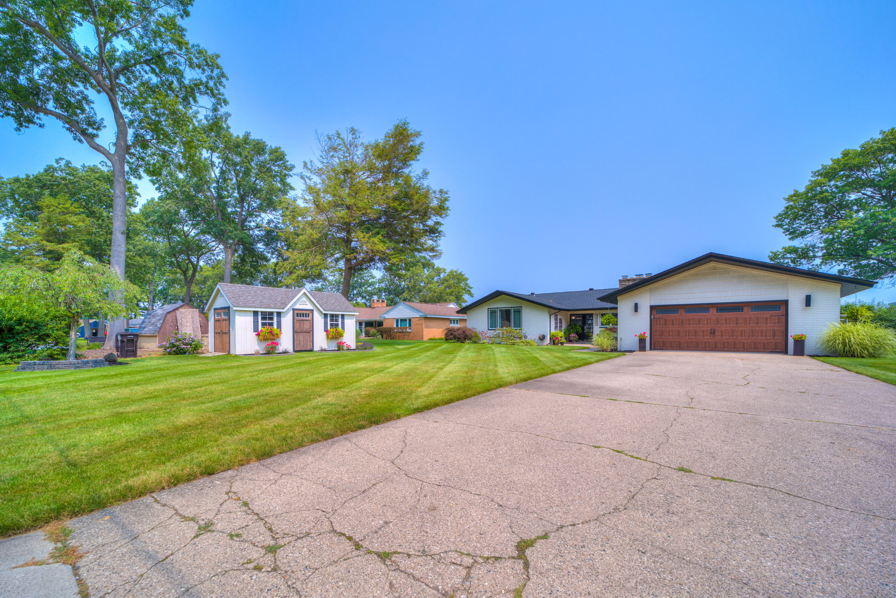3920 Highgate Road Norton Shores MI 49441