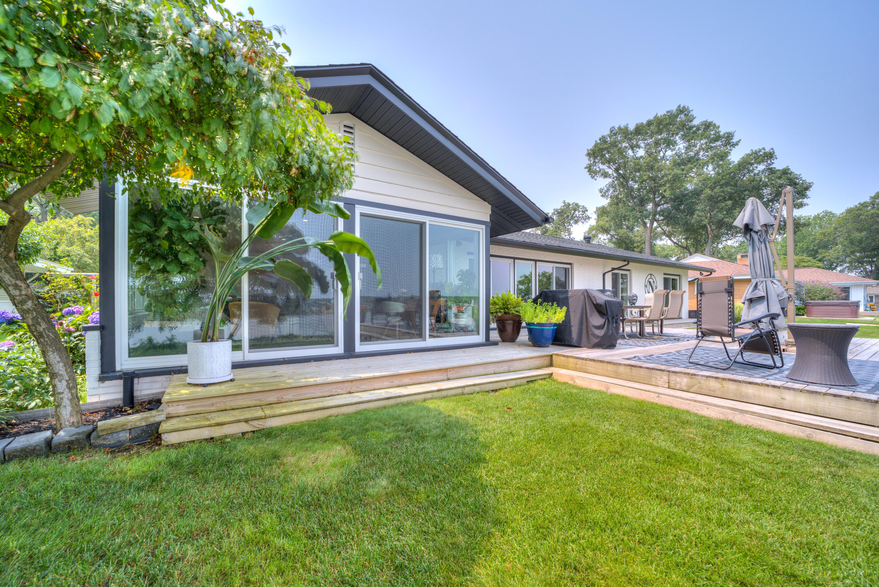 3920 Highgate Road Norton Shores MI 49441