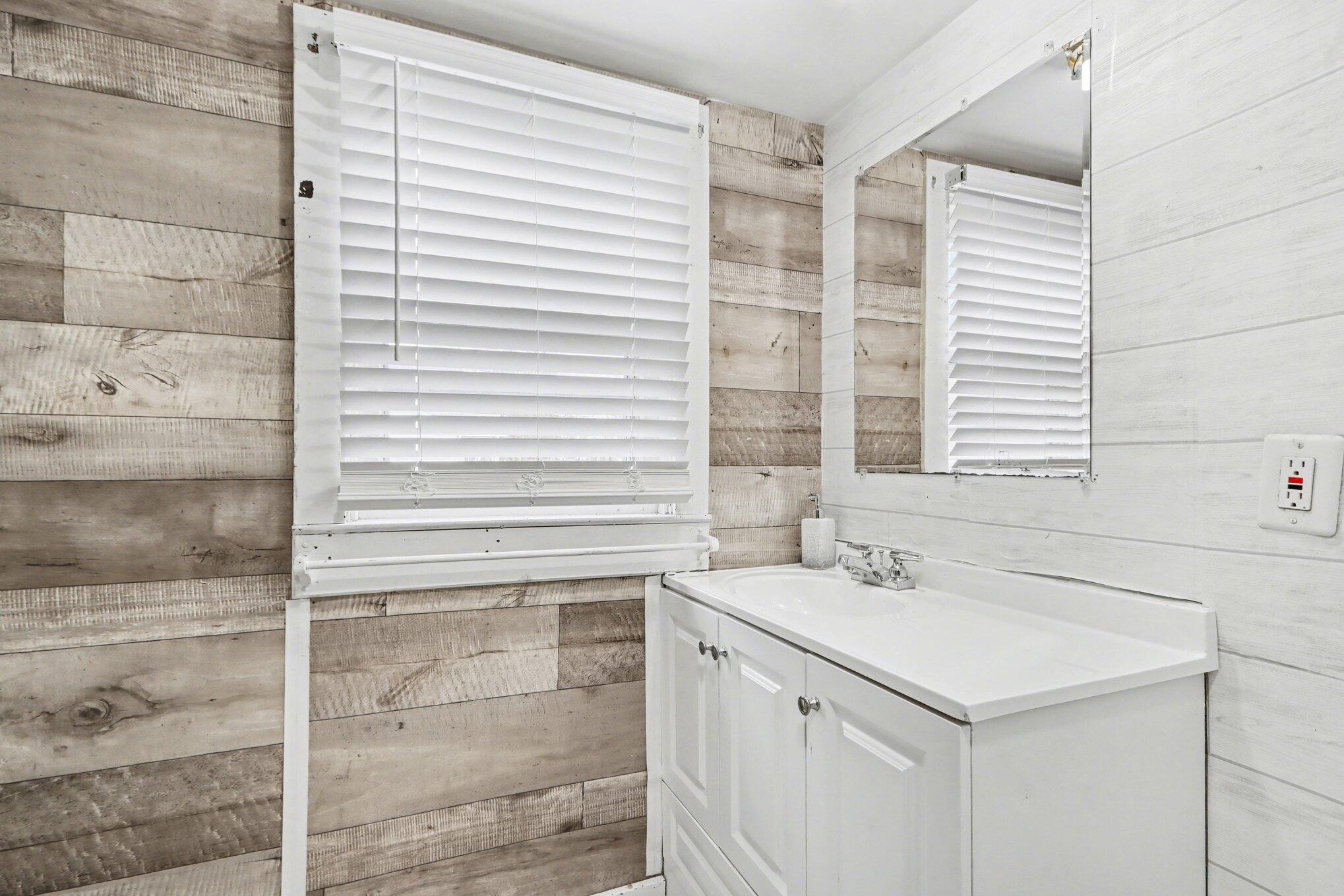 161 North Street Allegan MI 49010