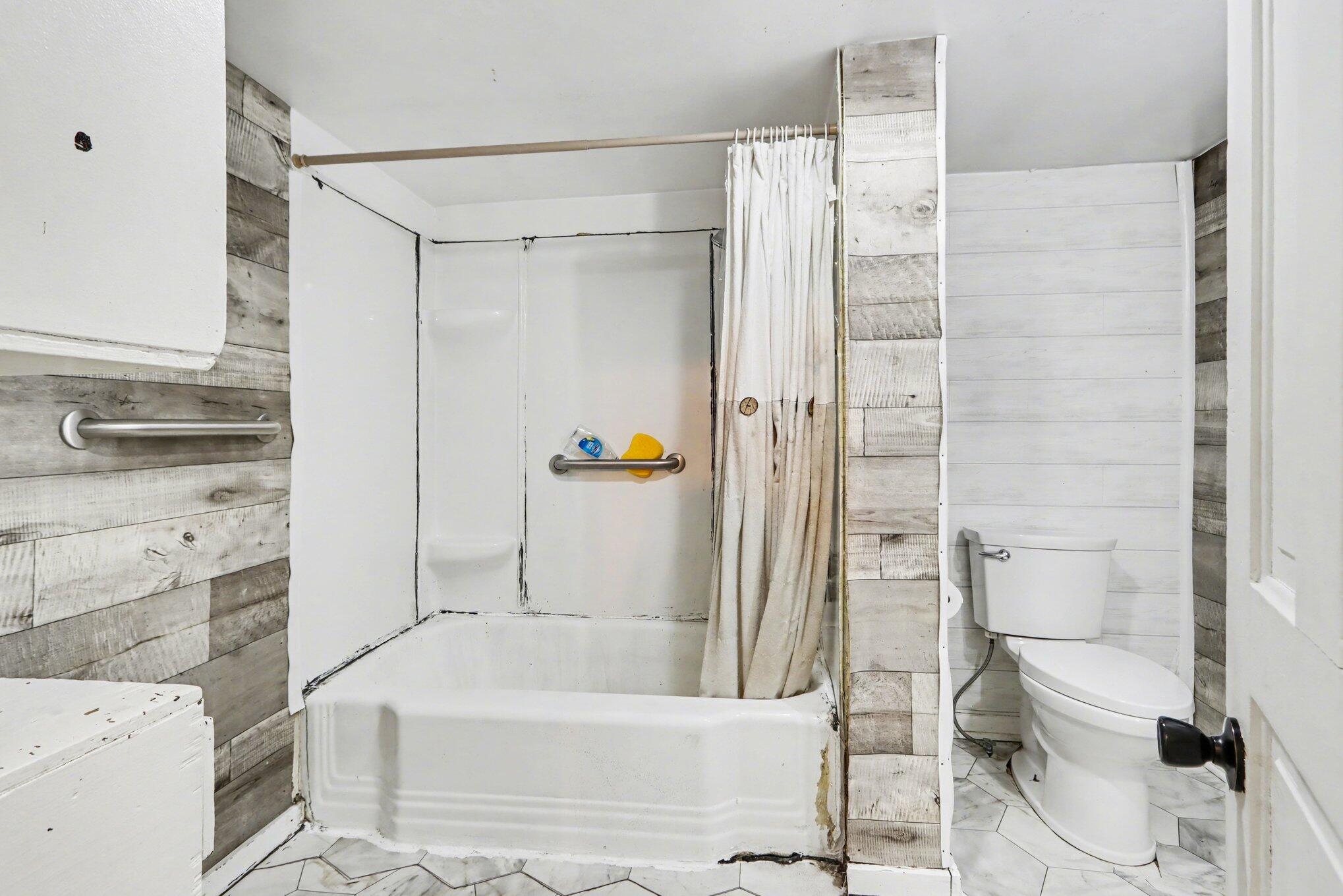 161 North Street Allegan MI 49010