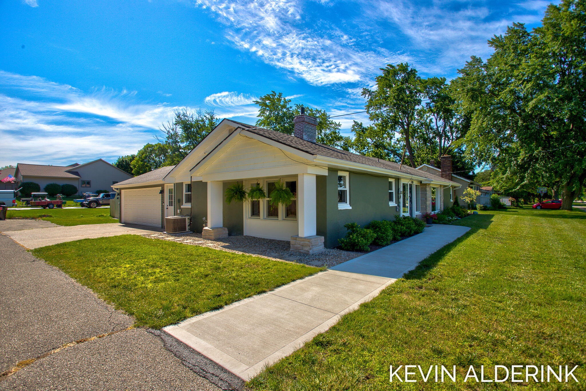 1738 92nd Avenue Zeeland MI 49464