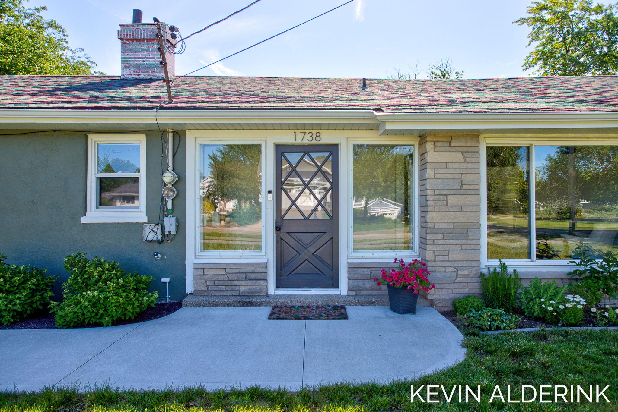 1738 92nd Avenue Zeeland MI 49464