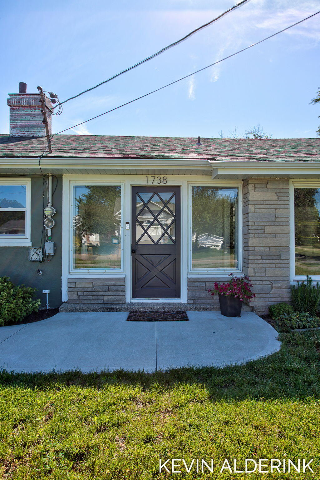 1738 92nd Avenue Zeeland MI 49464