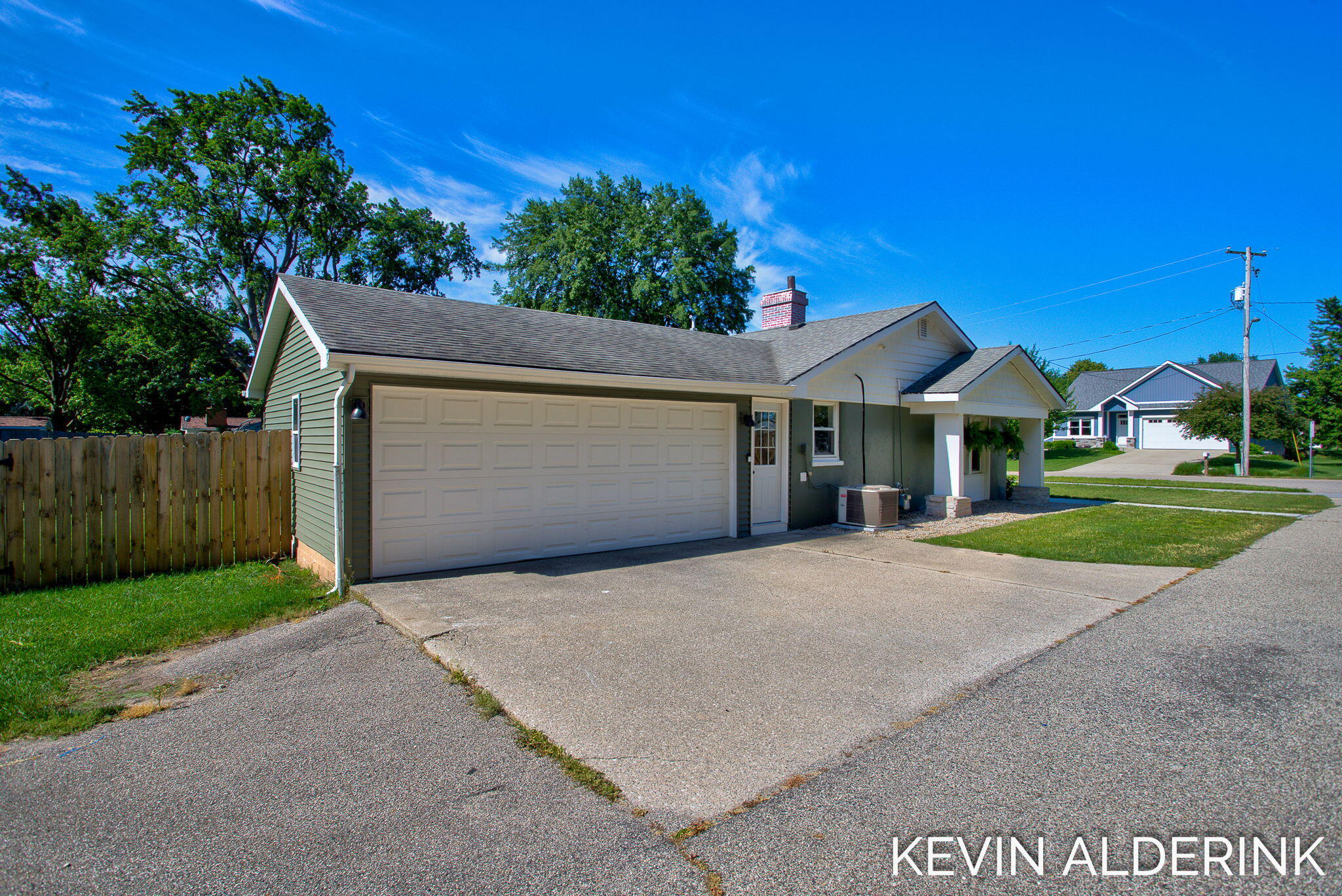 1738 92nd Avenue Zeeland MI 49464