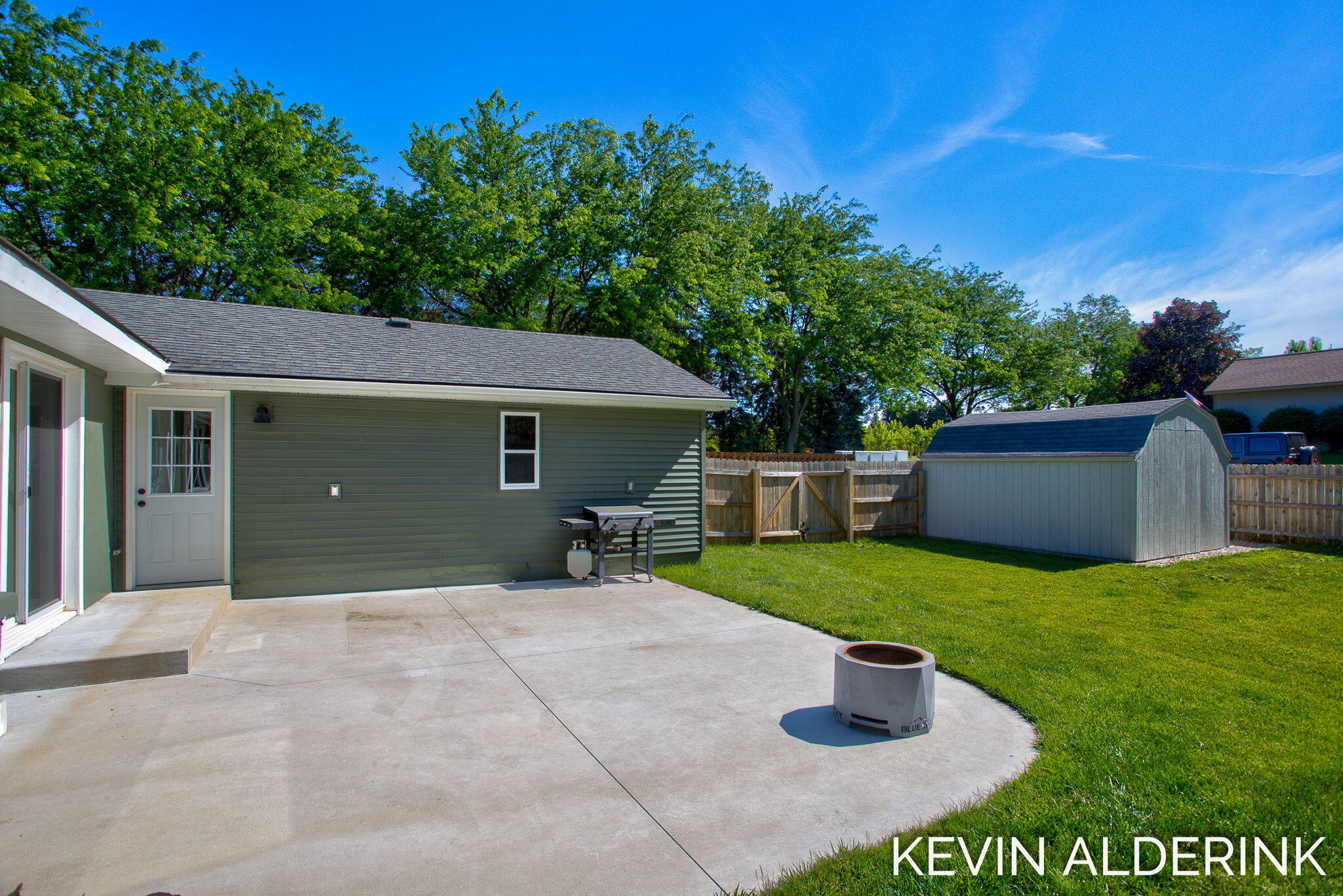 1738 92nd Avenue Zeeland MI 49464