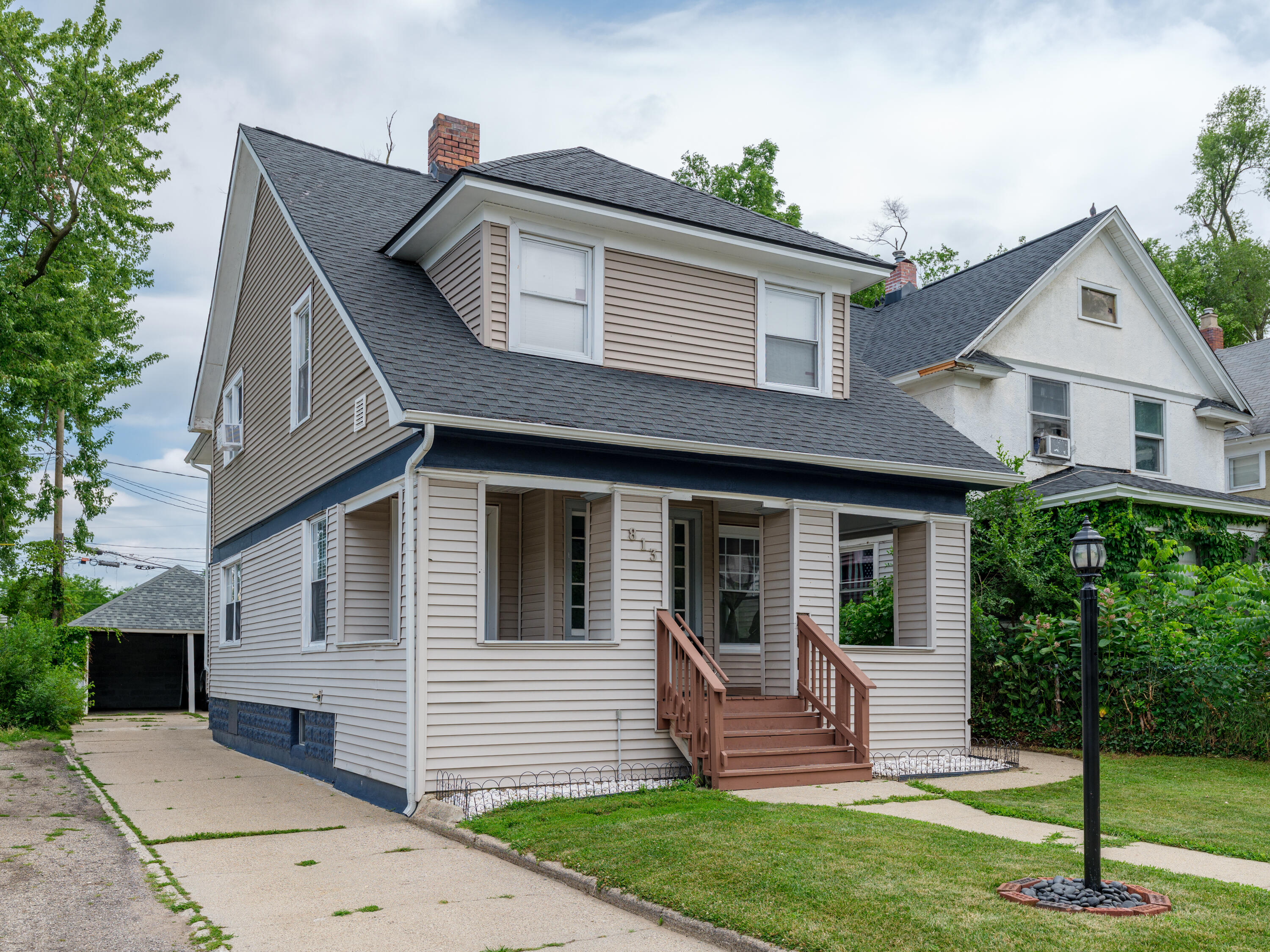 813 Reed Street Kalamazoo MI 49001