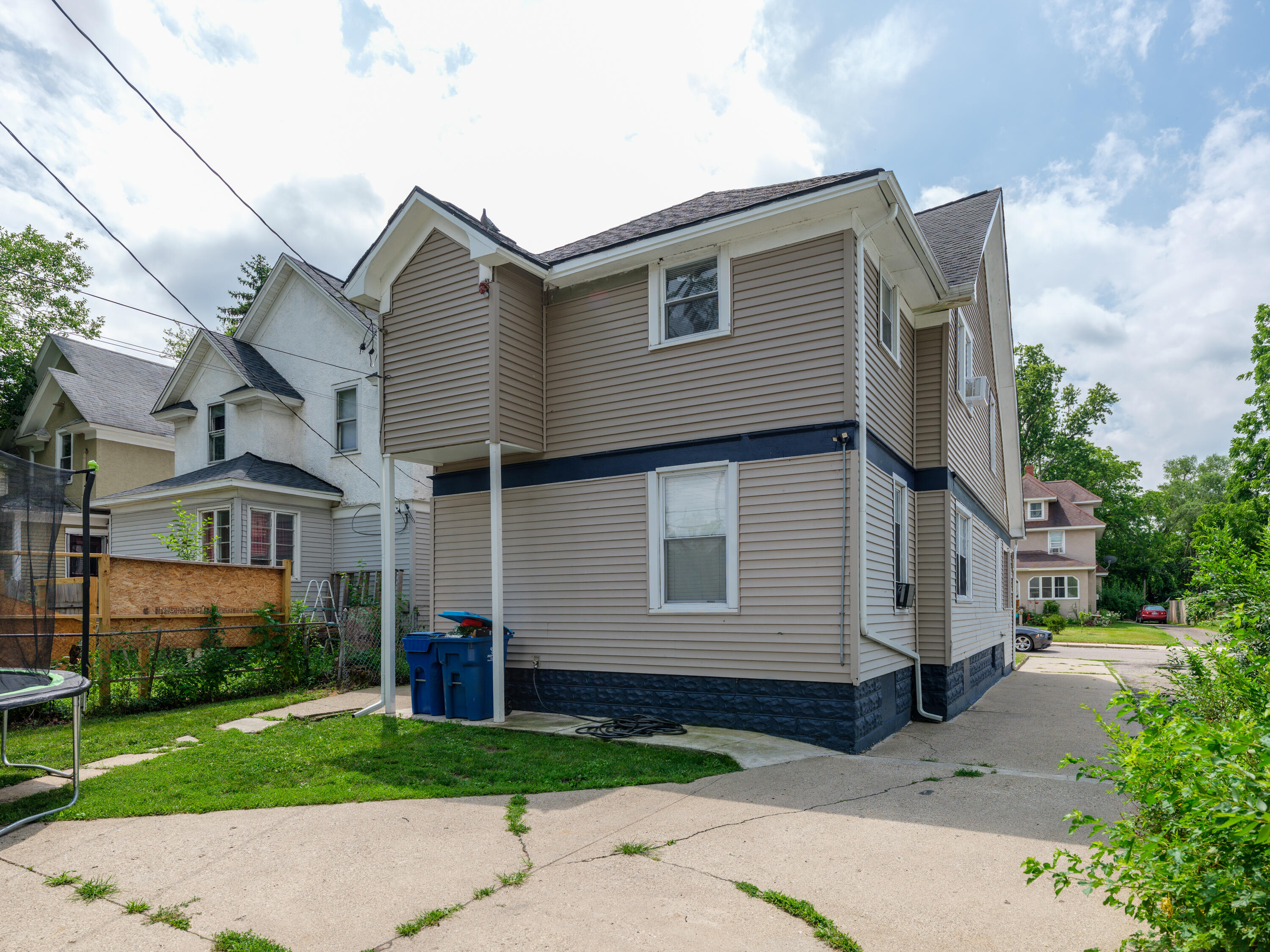 813 Reed Street Kalamazoo MI 49001