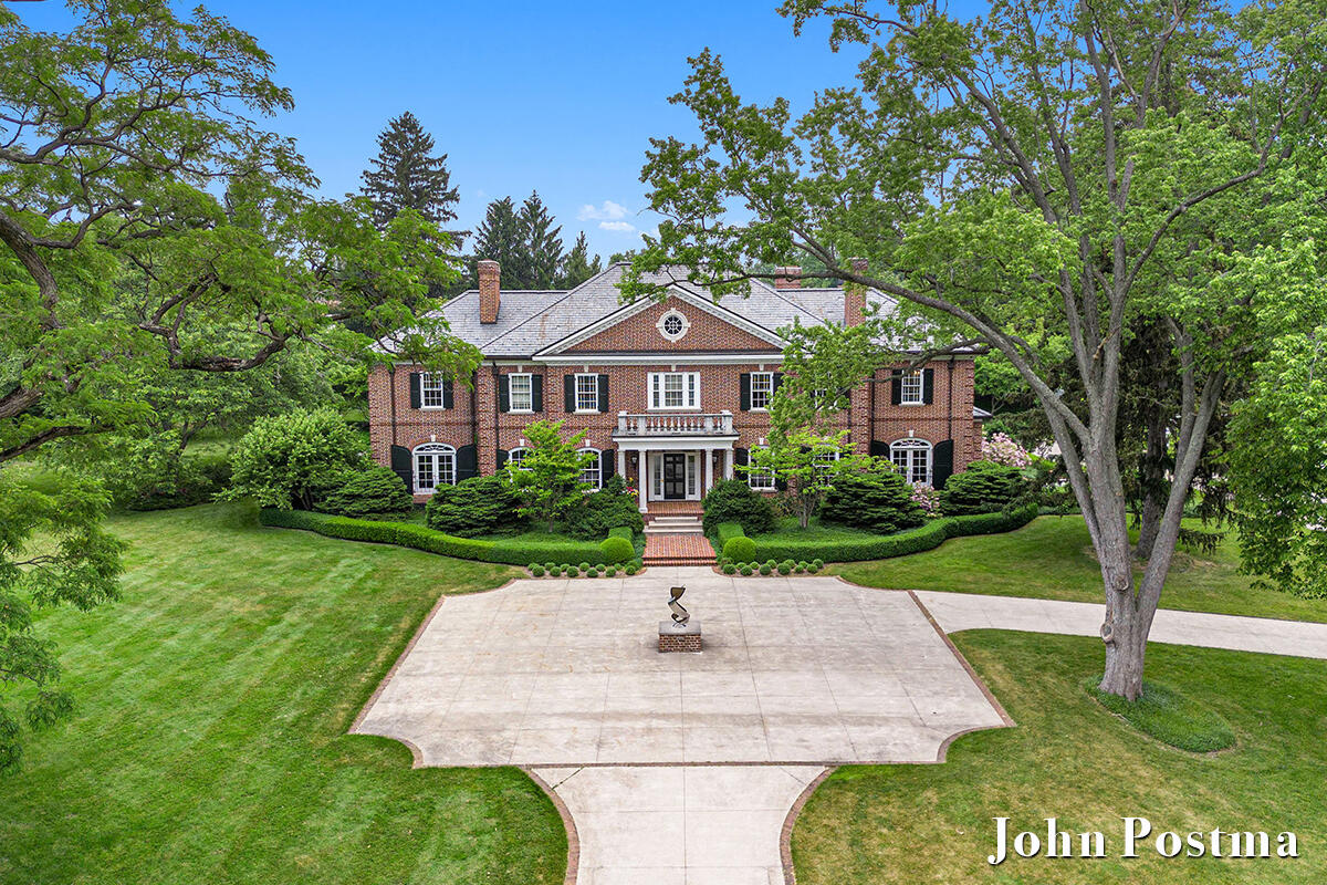 1995 San Lu Rae Drive SE East Grand Rapids MI 49506