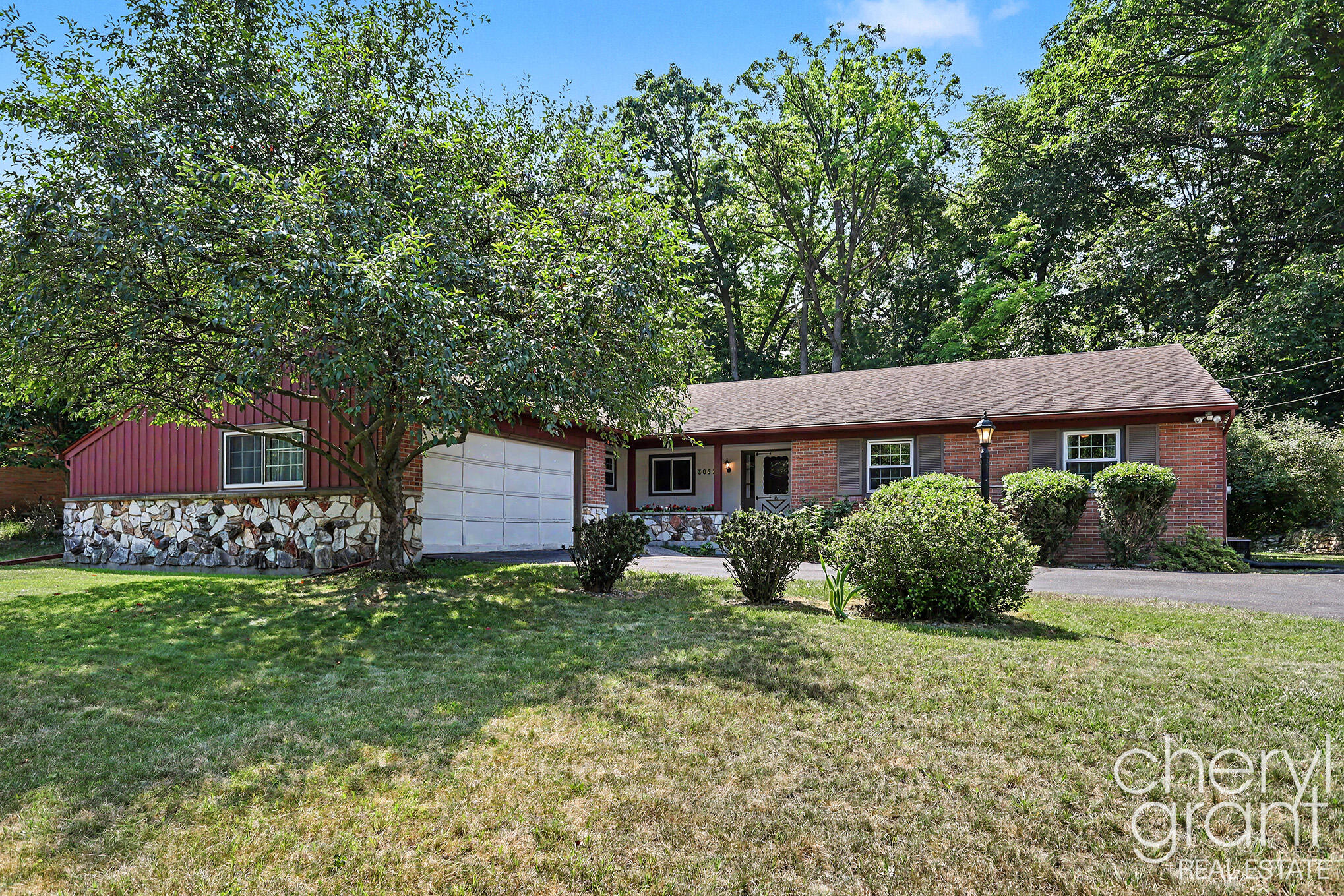 3052 Bonita Drive SE Grand Rapids MI 49508