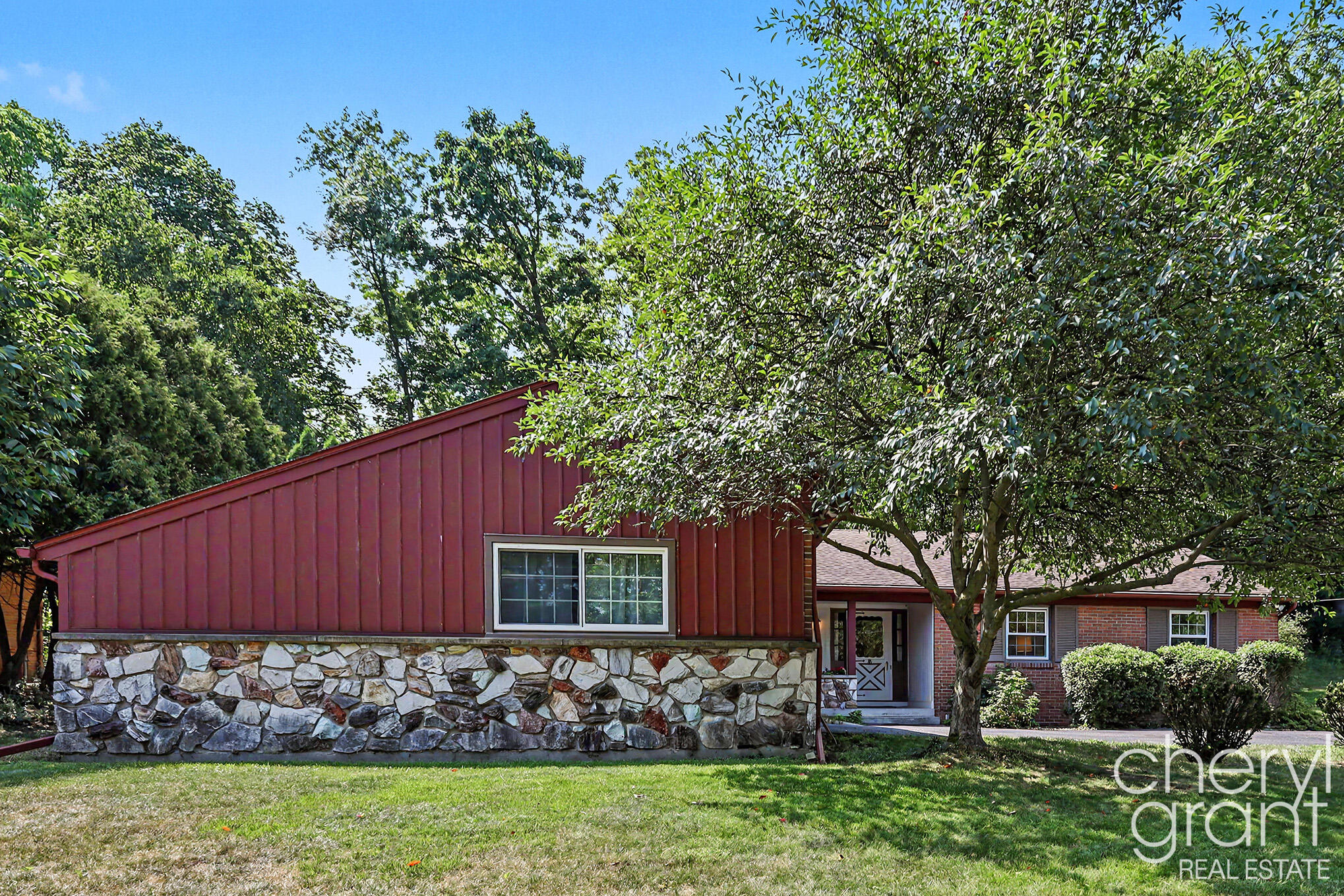 3052 Bonita Drive SE Grand Rapids MI 49508
