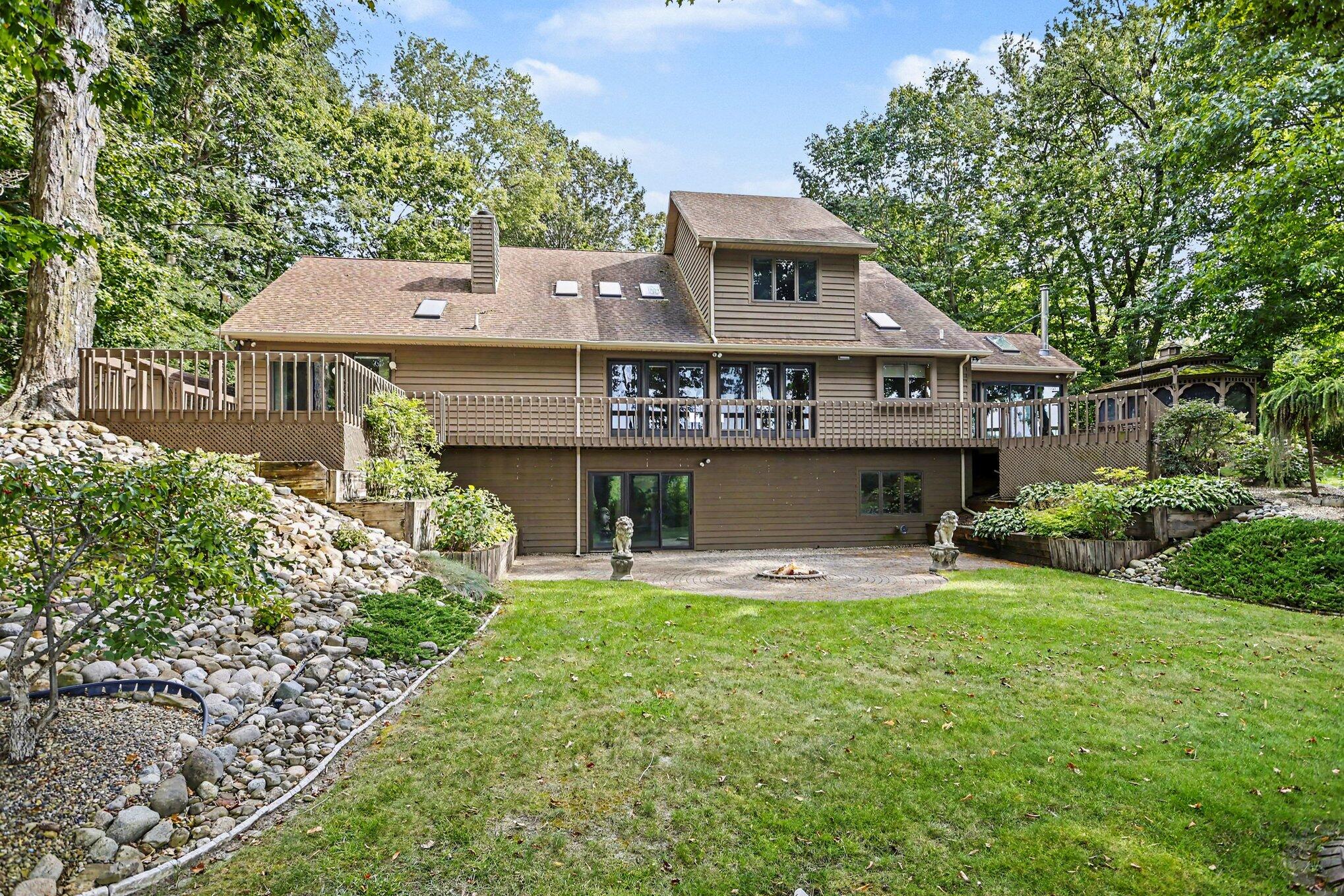 4245 Lake Chapin Bluff Berrien Springs MI 49103