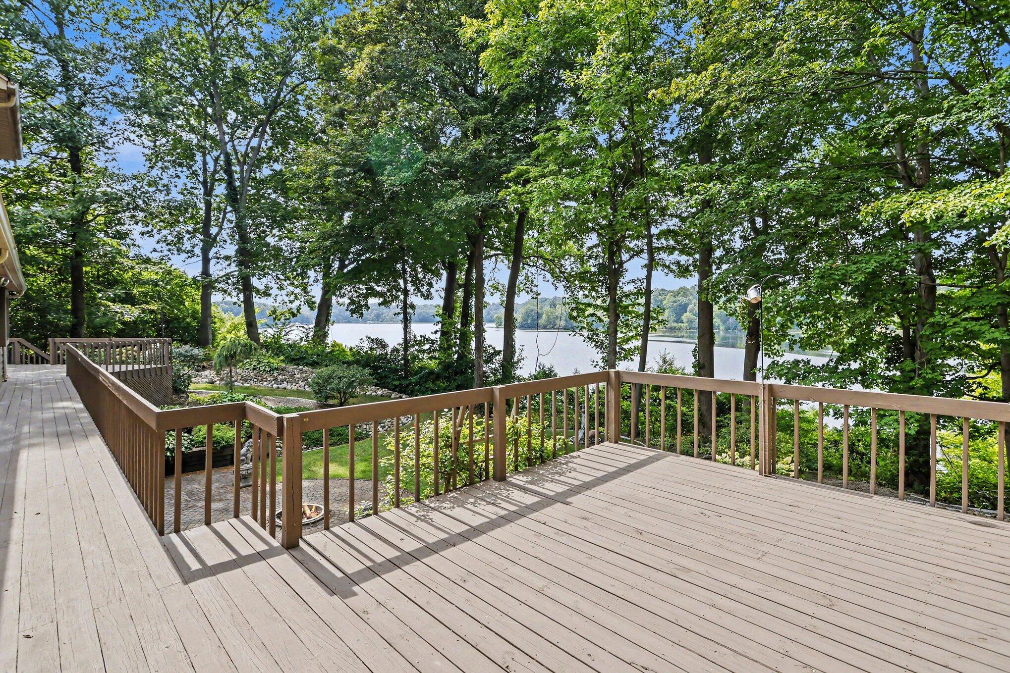 4245 Lake Chapin Bluff Berrien Springs MI 49103