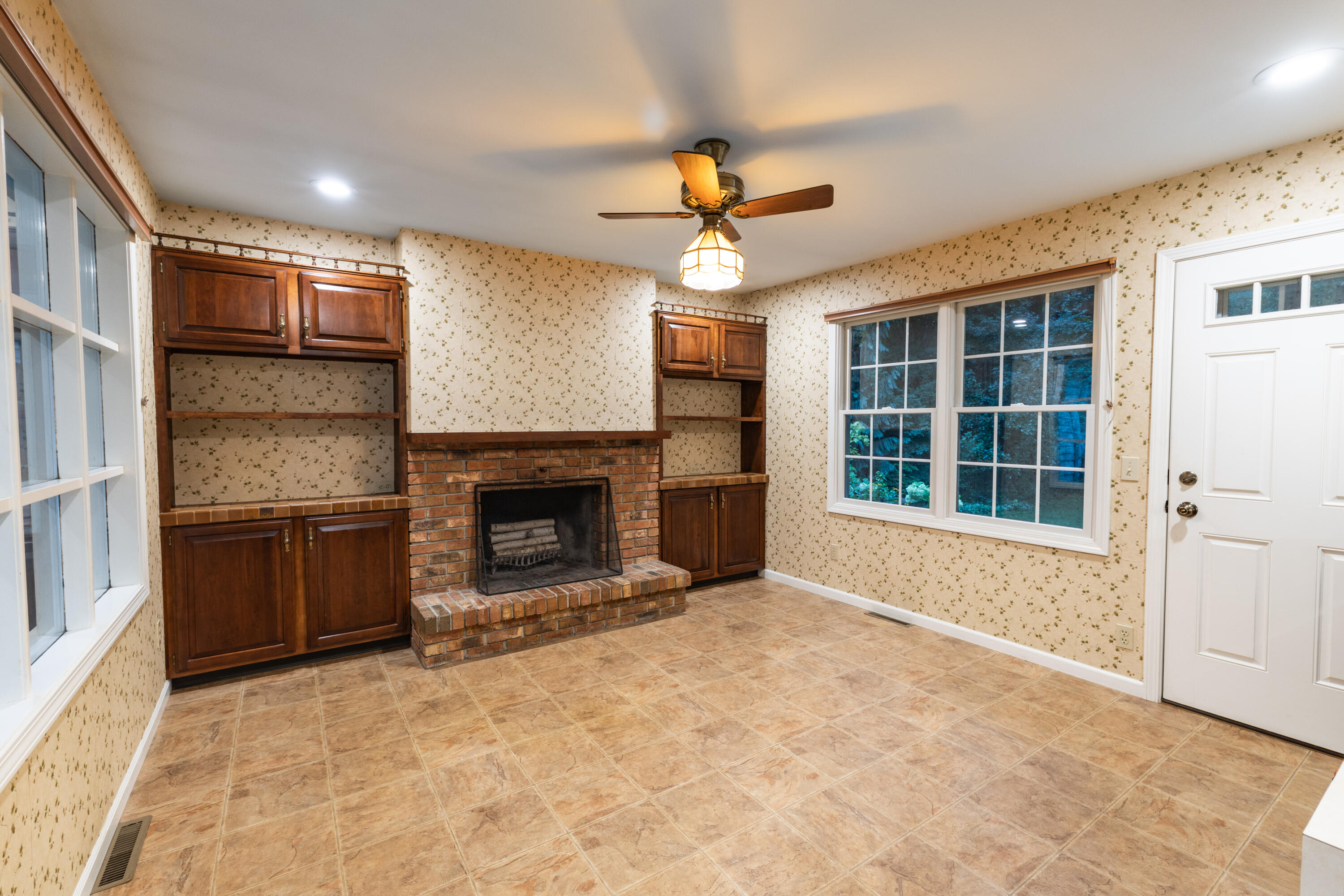 8245 Heritage Drive Kalamazoo MI 49009