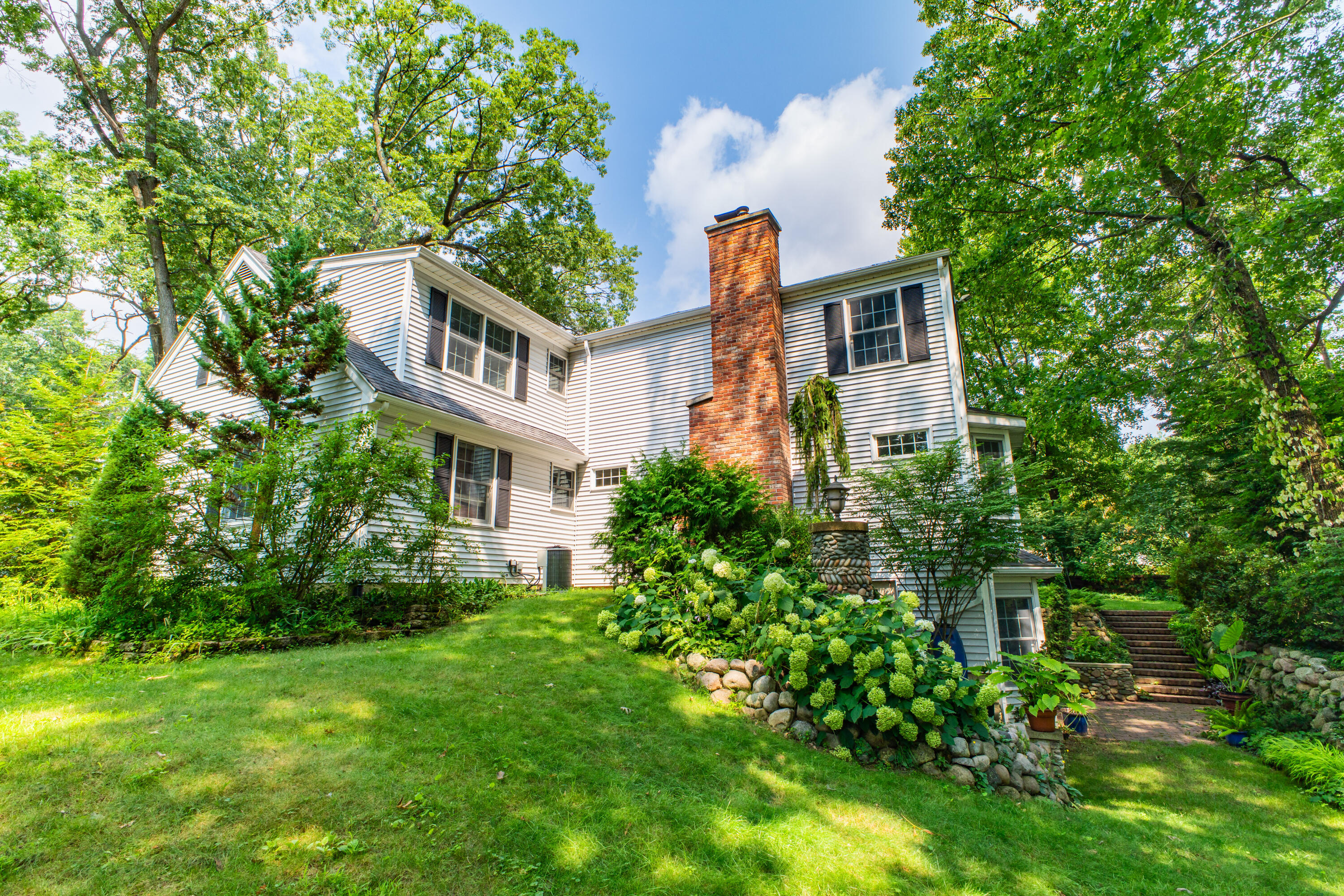 8245 Heritage Drive Kalamazoo MI 49009