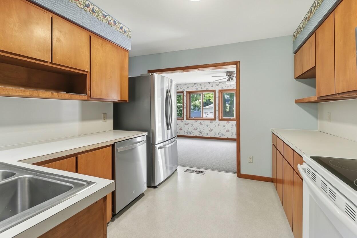 911 Seminole Avenue Ludington MI 49431