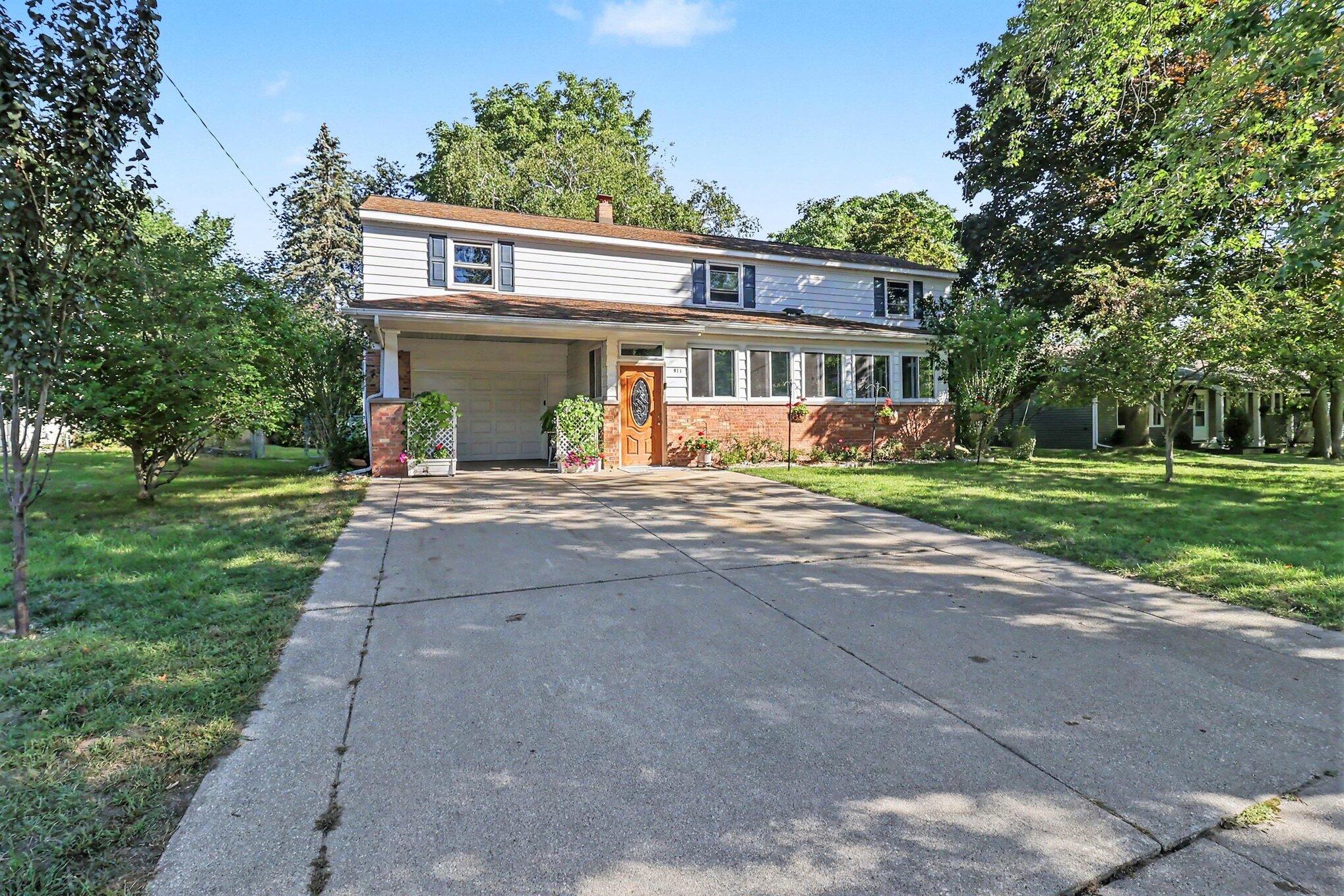 911 Seminole Avenue Ludington MI 49431