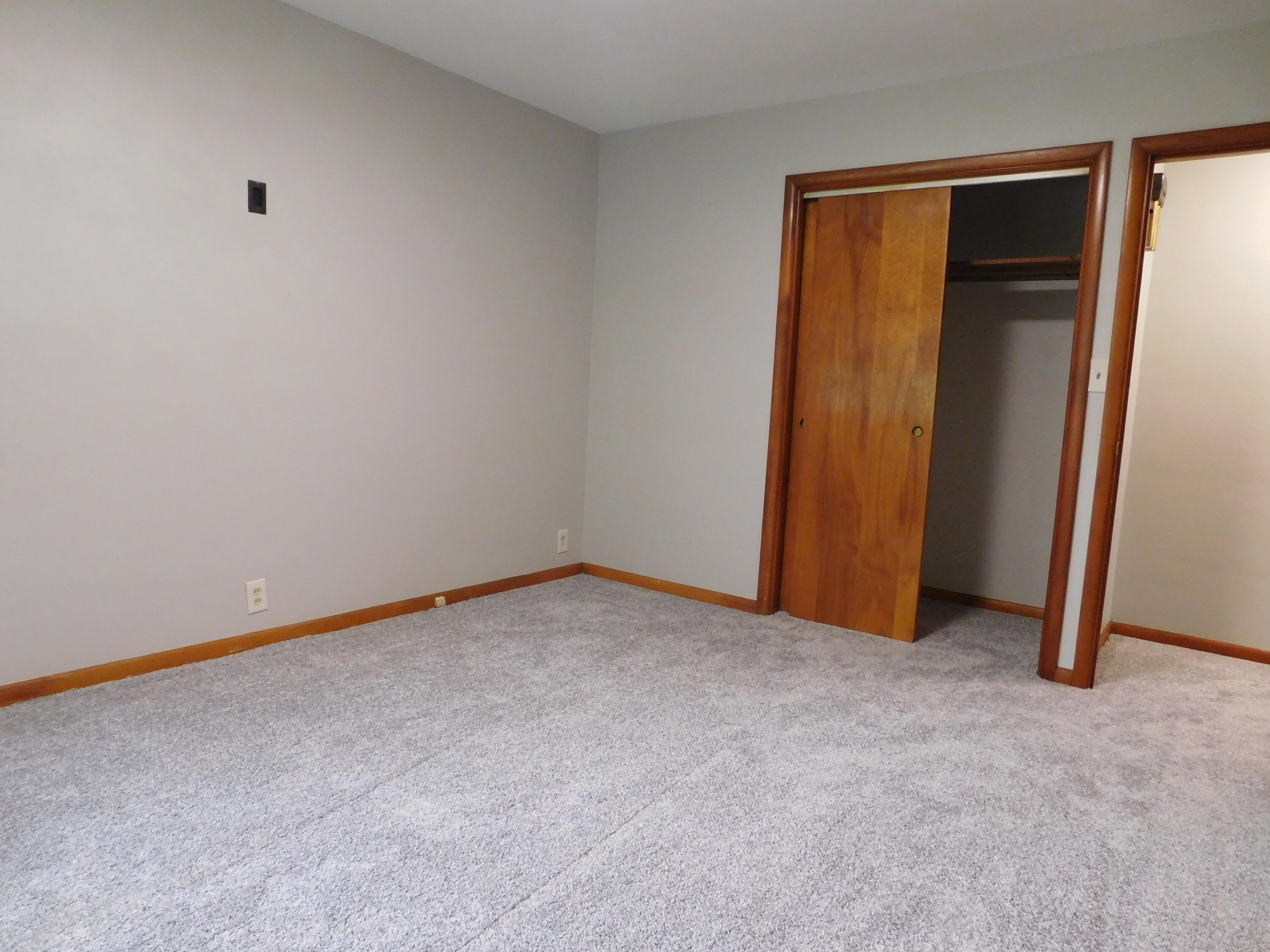 460 Collins Avenue Benton Harbor MI 49022