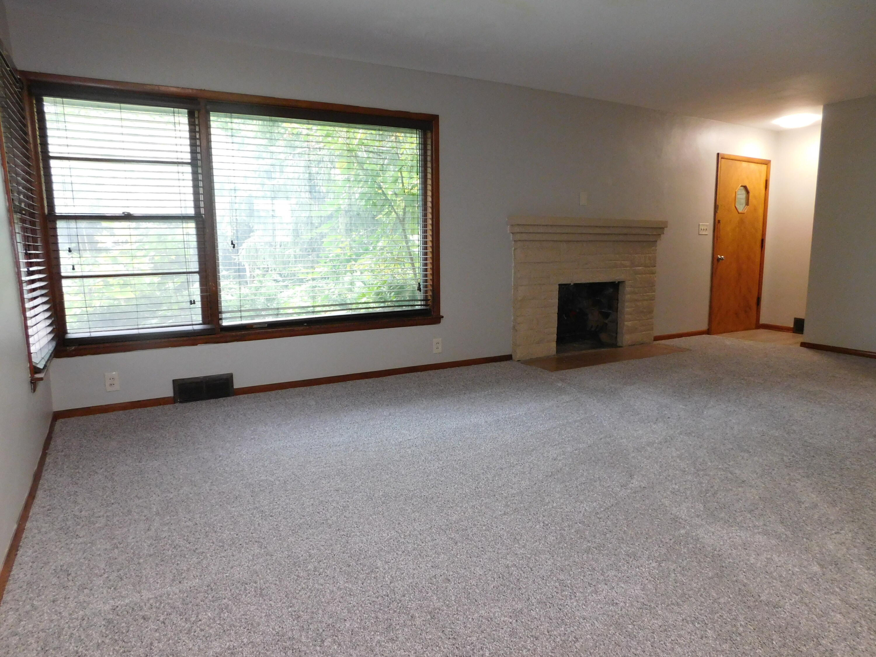 460 Collins Avenue Benton Harbor MI 49022