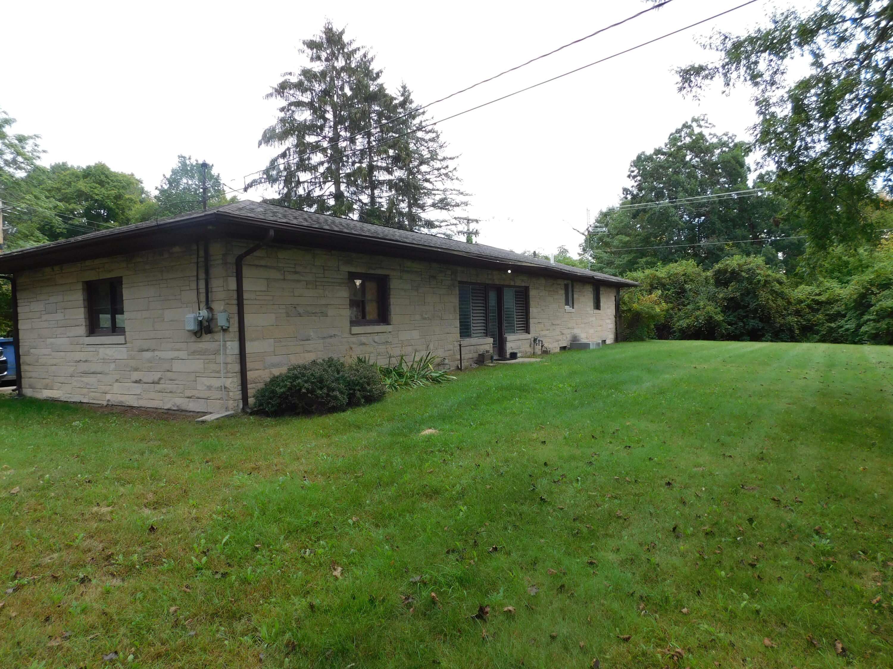 460 Collins Avenue Benton Harbor MI 49022