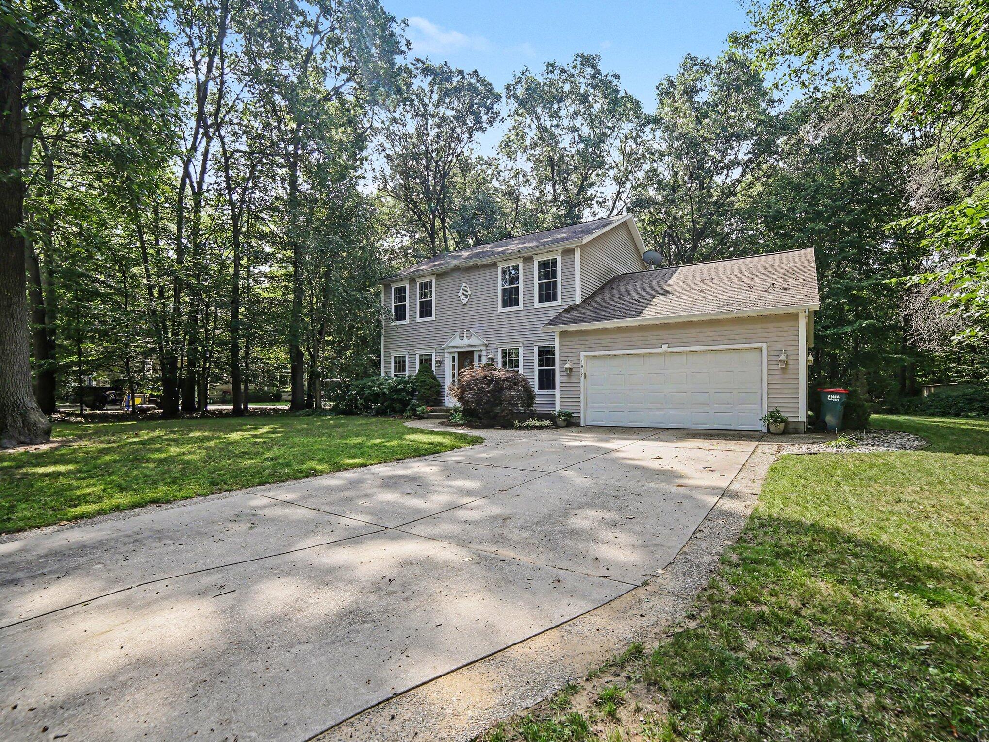 1917 Dykstra Road Muskegon MI 49445
