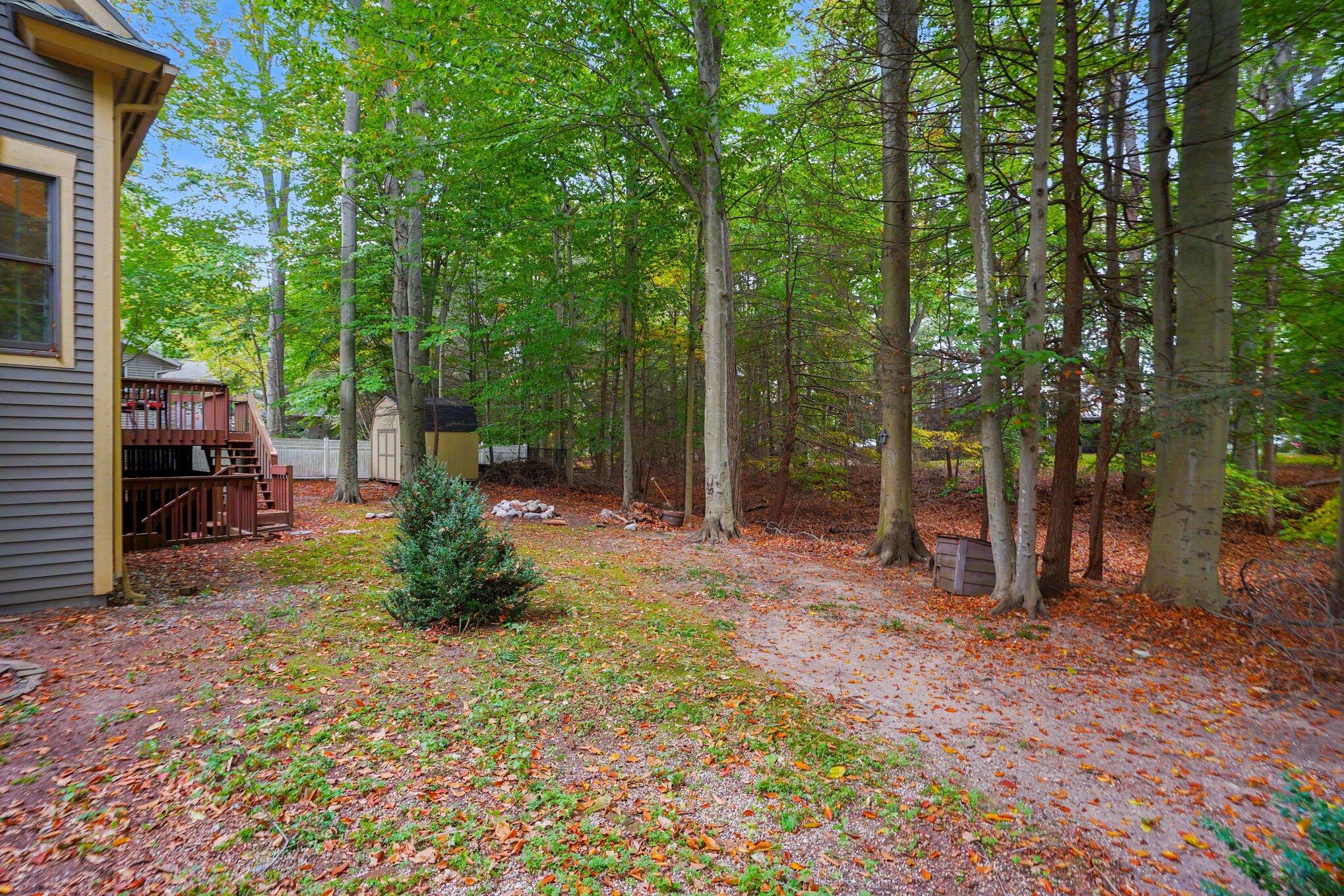 945 W Wellington Court Muskegon MI 49441