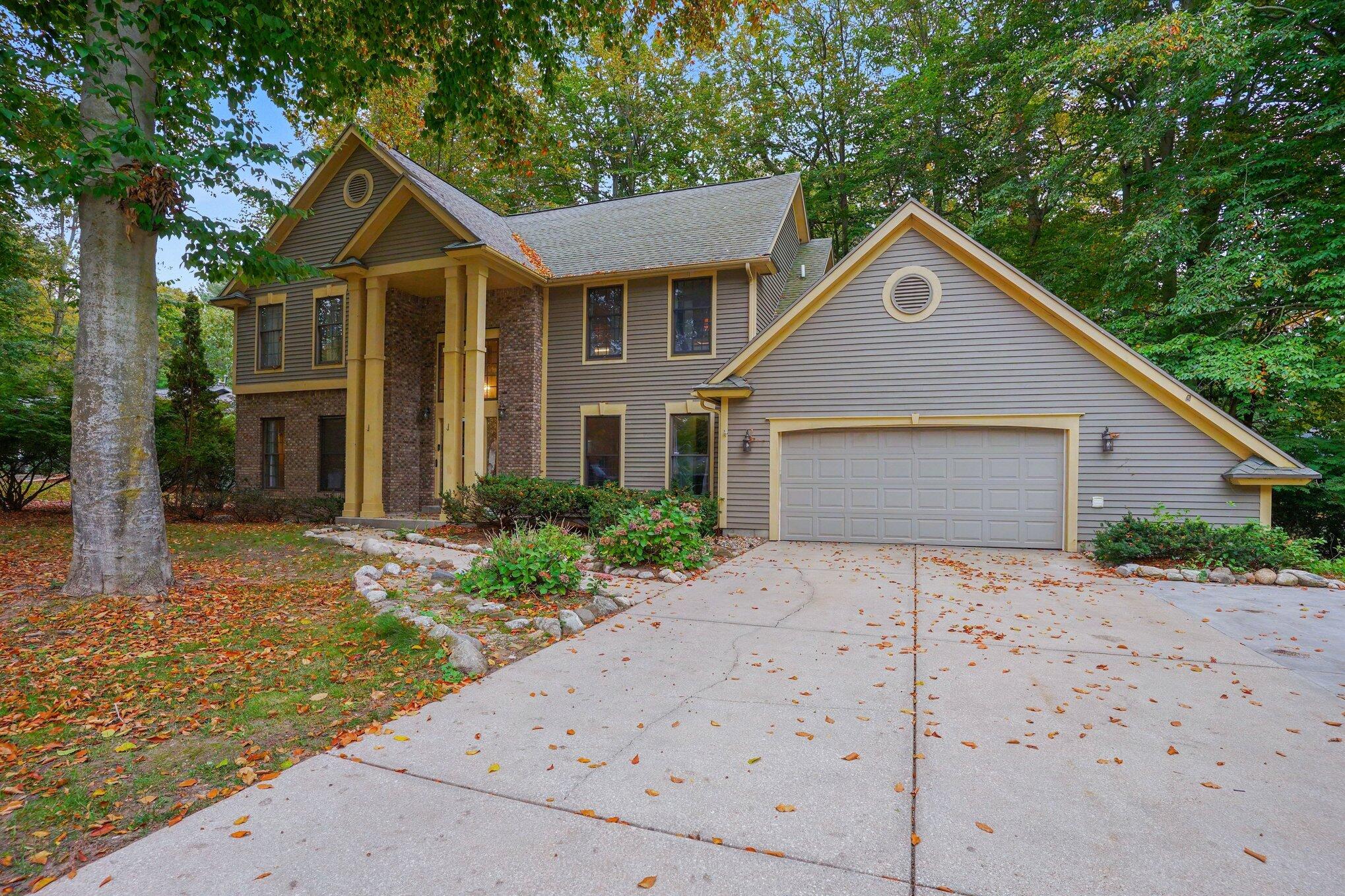945 W Wellington Court Muskegon MI 49441