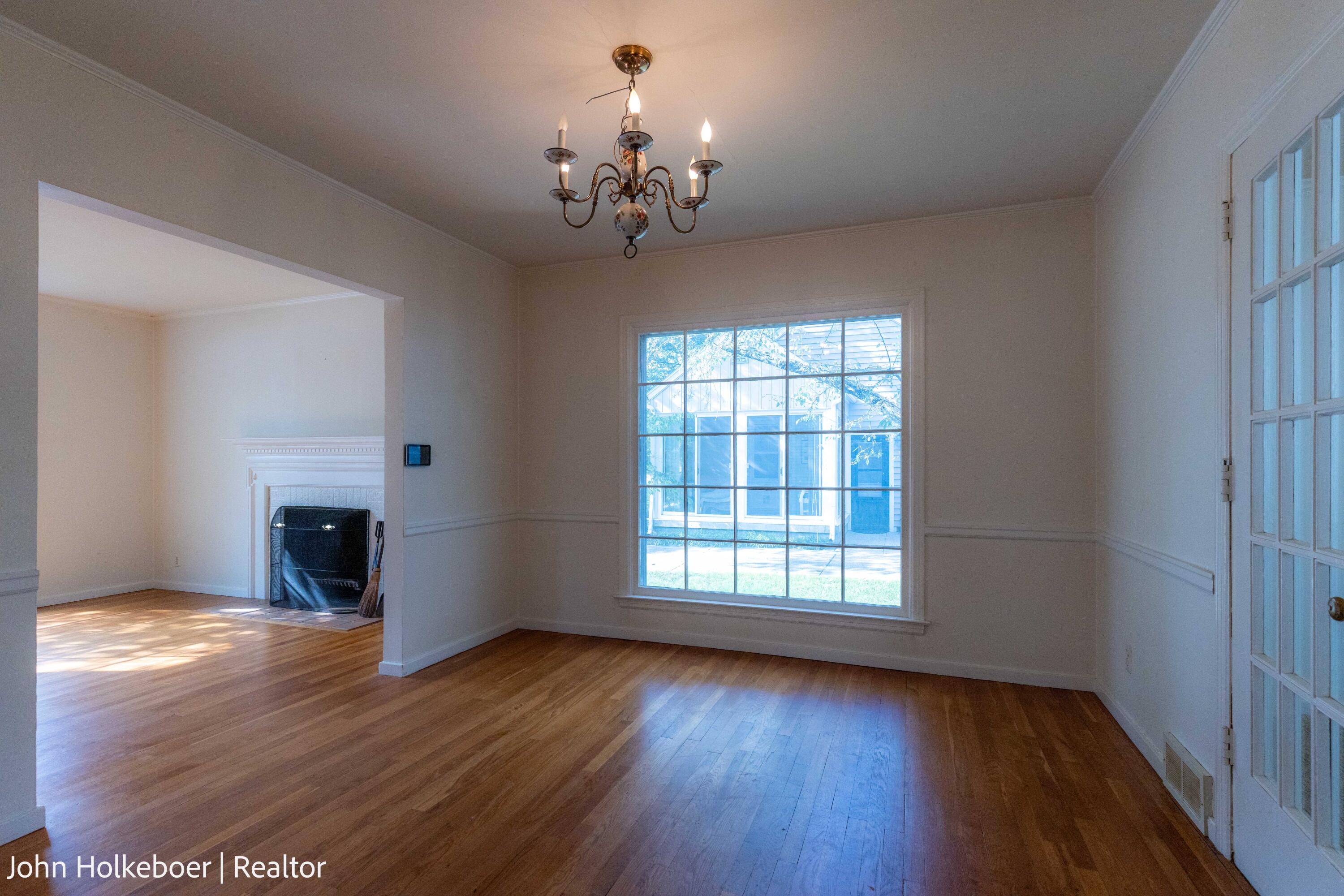 1126 Kenesaw Drive SE East Grand Rapids MI 49506