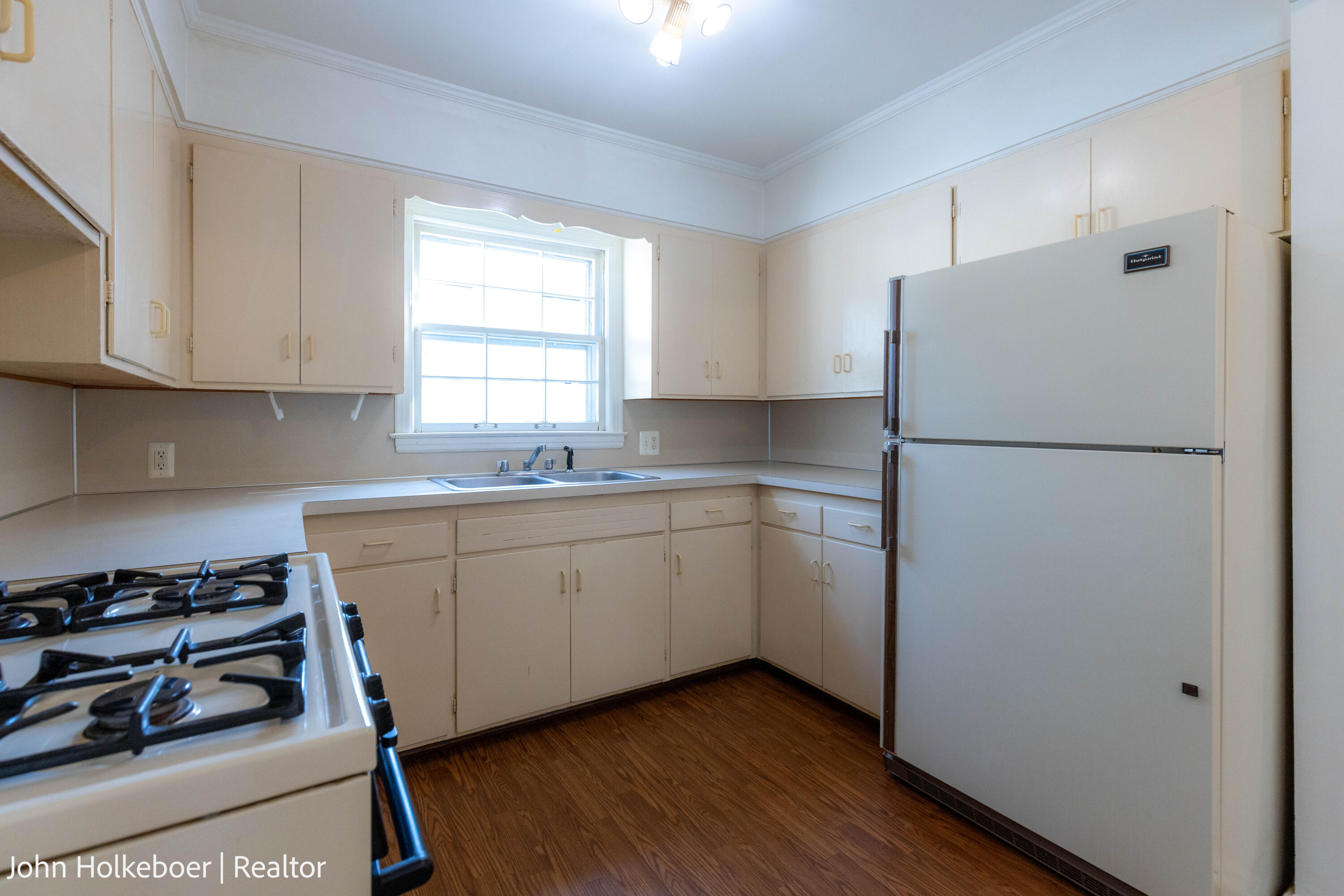 1126 Kenesaw Drive SE East Grand Rapids MI 49506