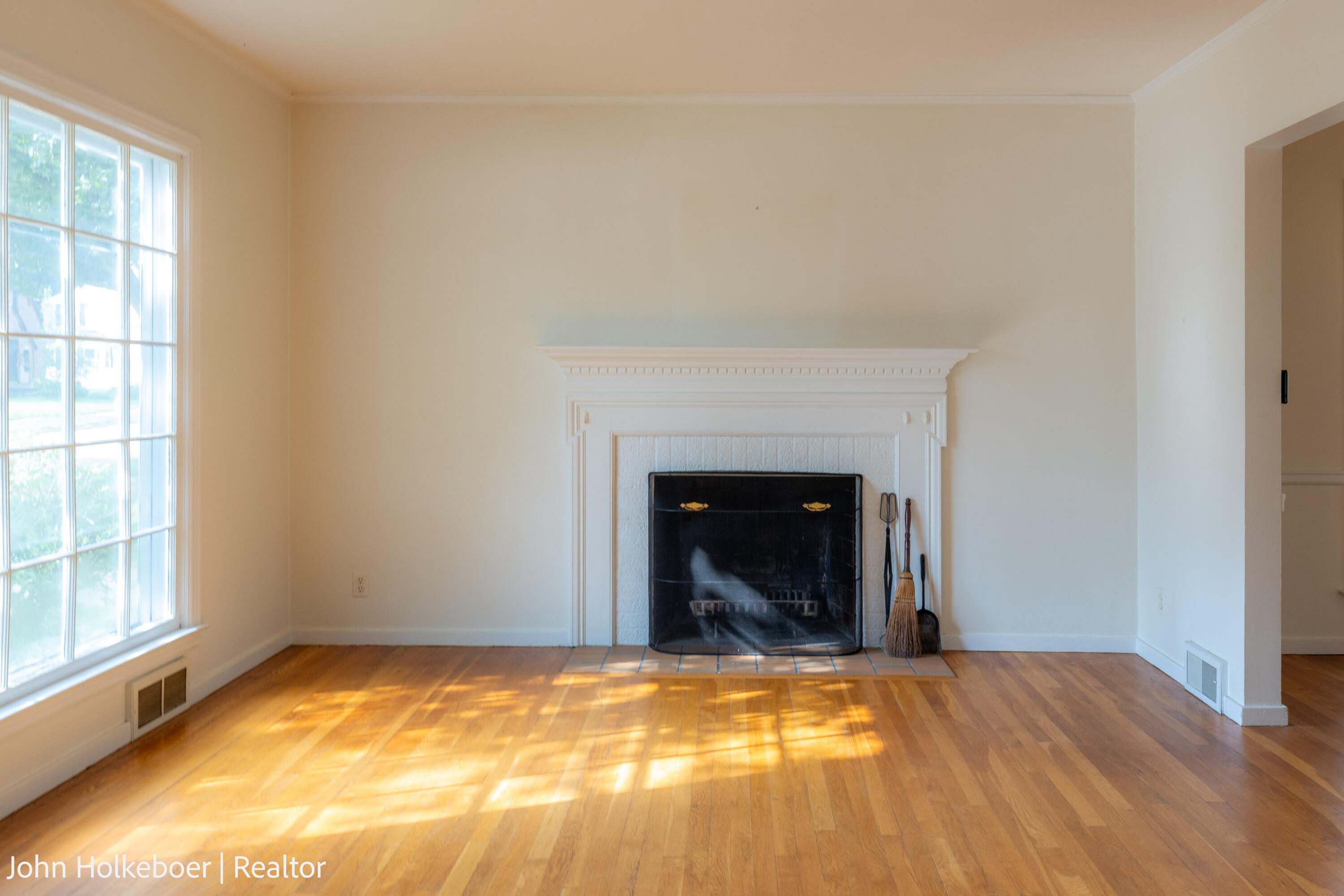 1126 Kenesaw Drive SE East Grand Rapids MI 49506