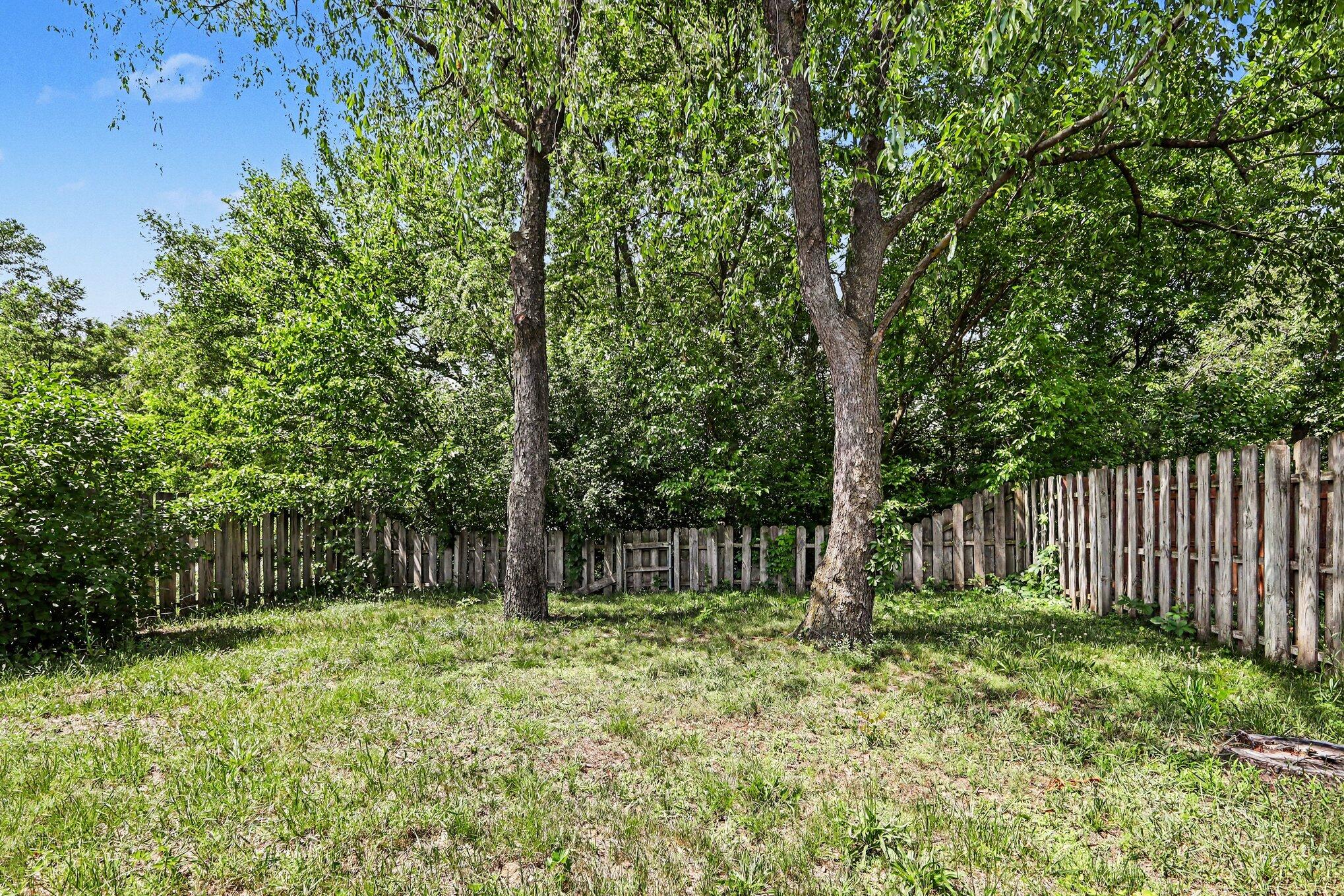 423 Pine Place Street SE Grand Rapids MI 49548