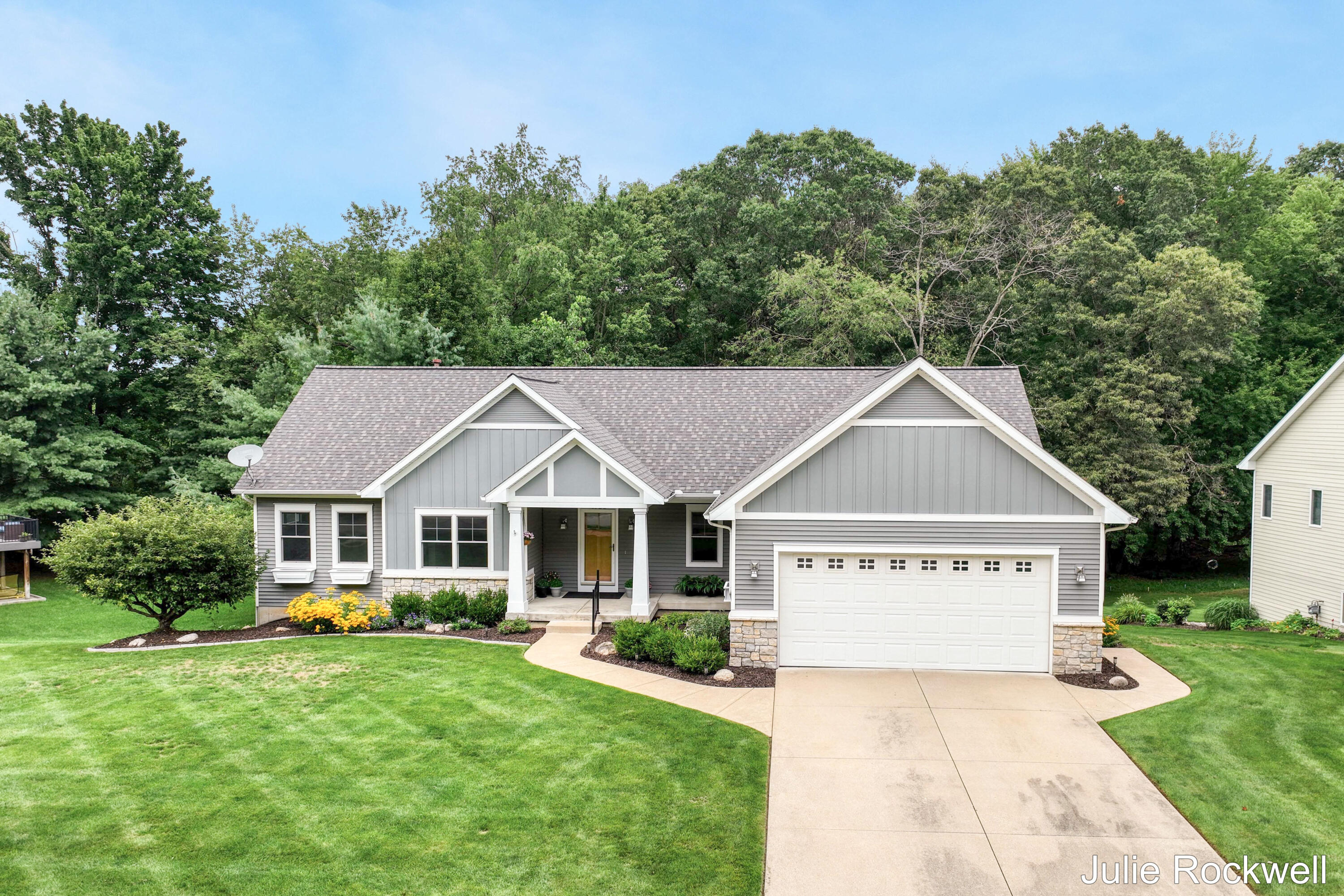 4730 Sundial Drive NE Grand Rapids MI 49525