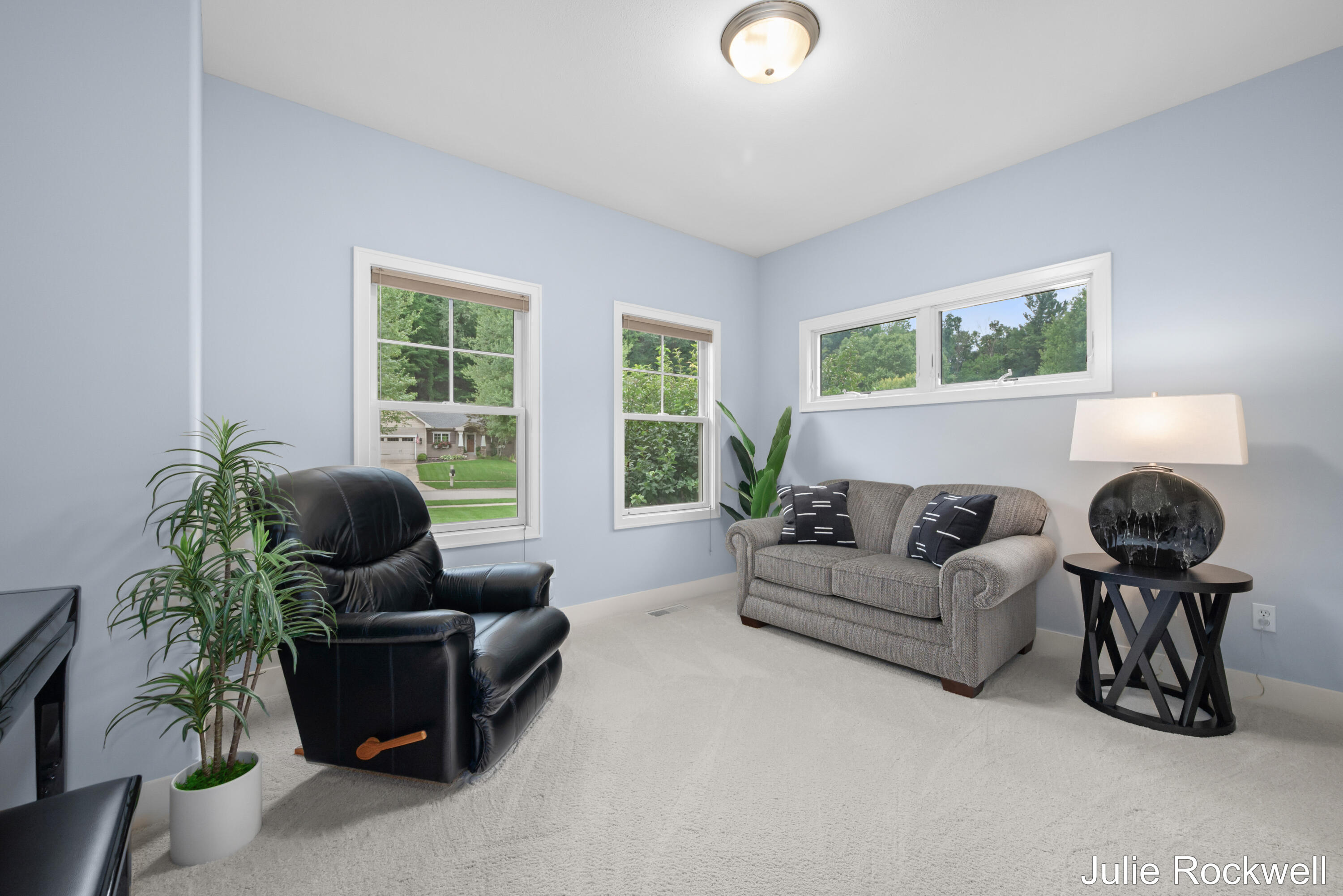 4730 Sundial Drive NE Grand Rapids MI 49525