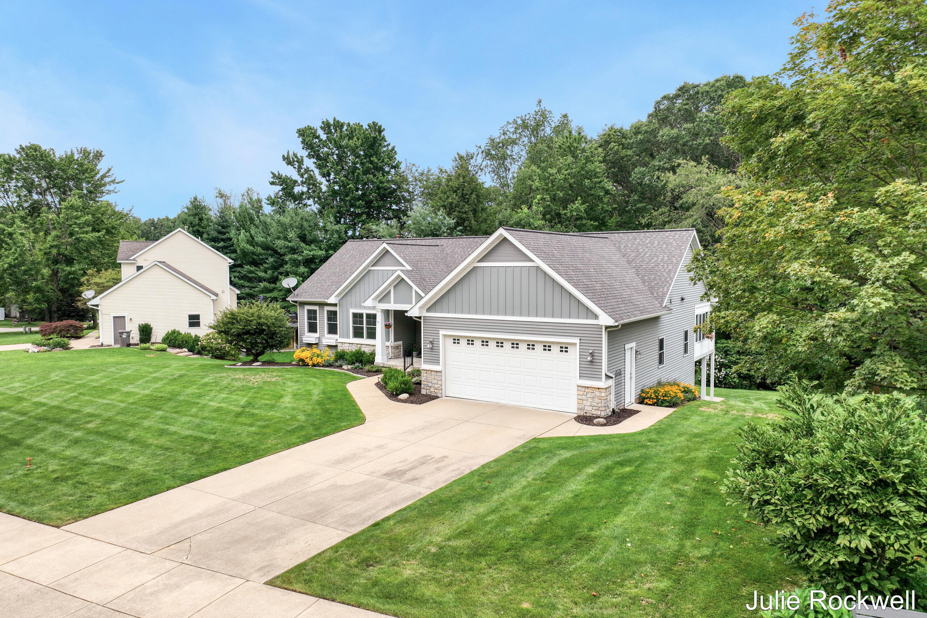 4730 Sundial Drive NE Grand Rapids MI 49525