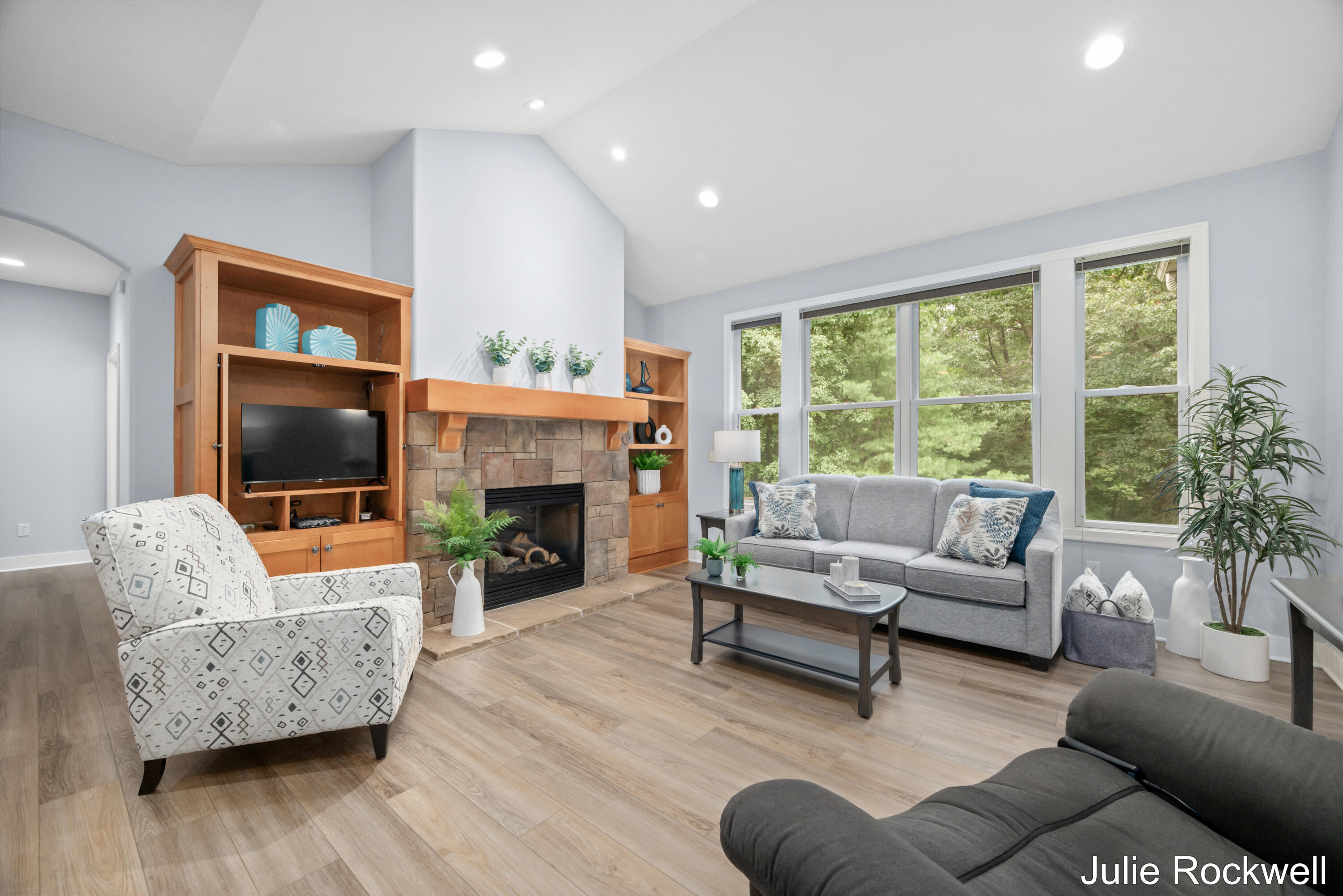 4730 Sundial Drive NE Grand Rapids MI 49525