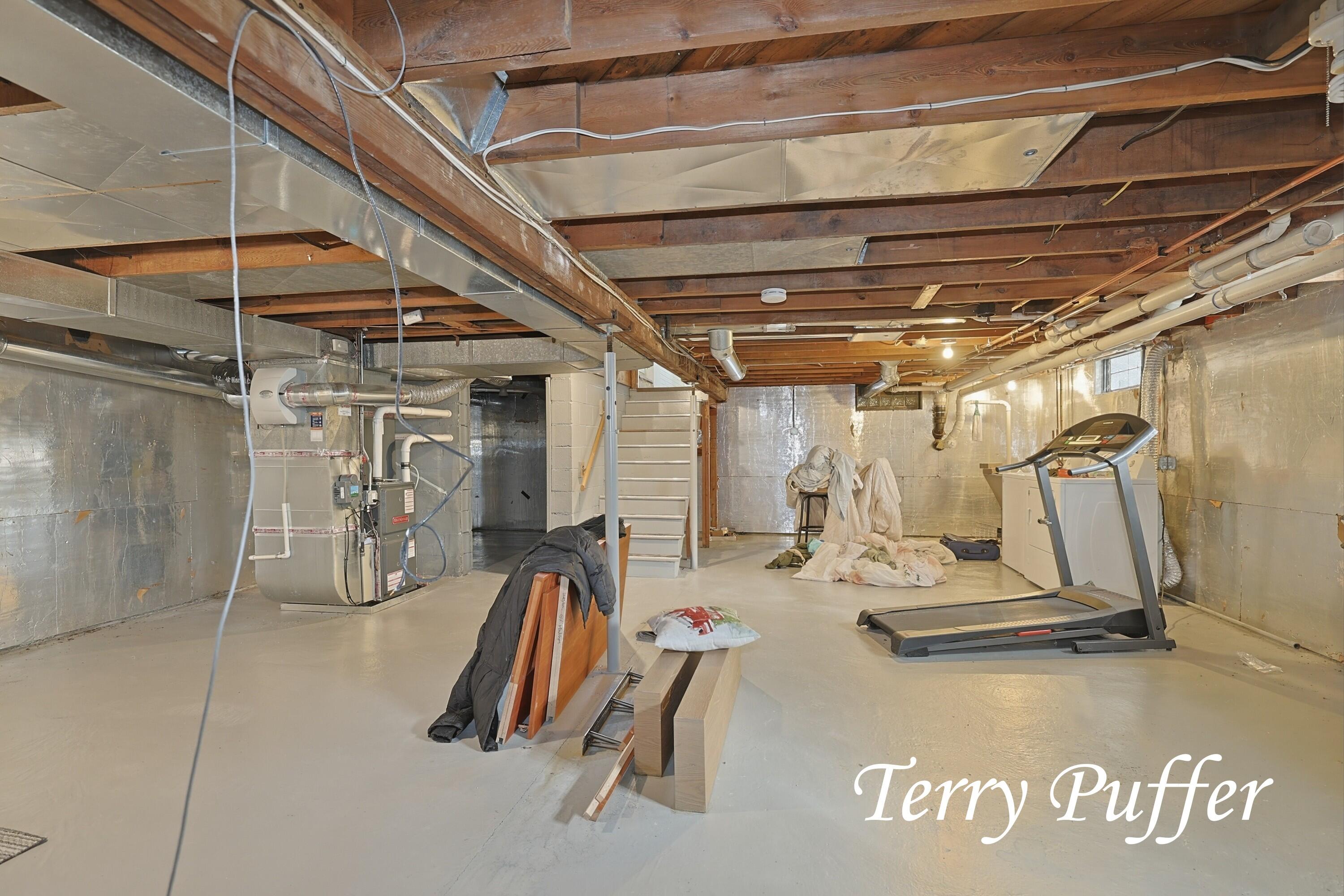 1559 Glenwood Avenue Muskegon MI 49445