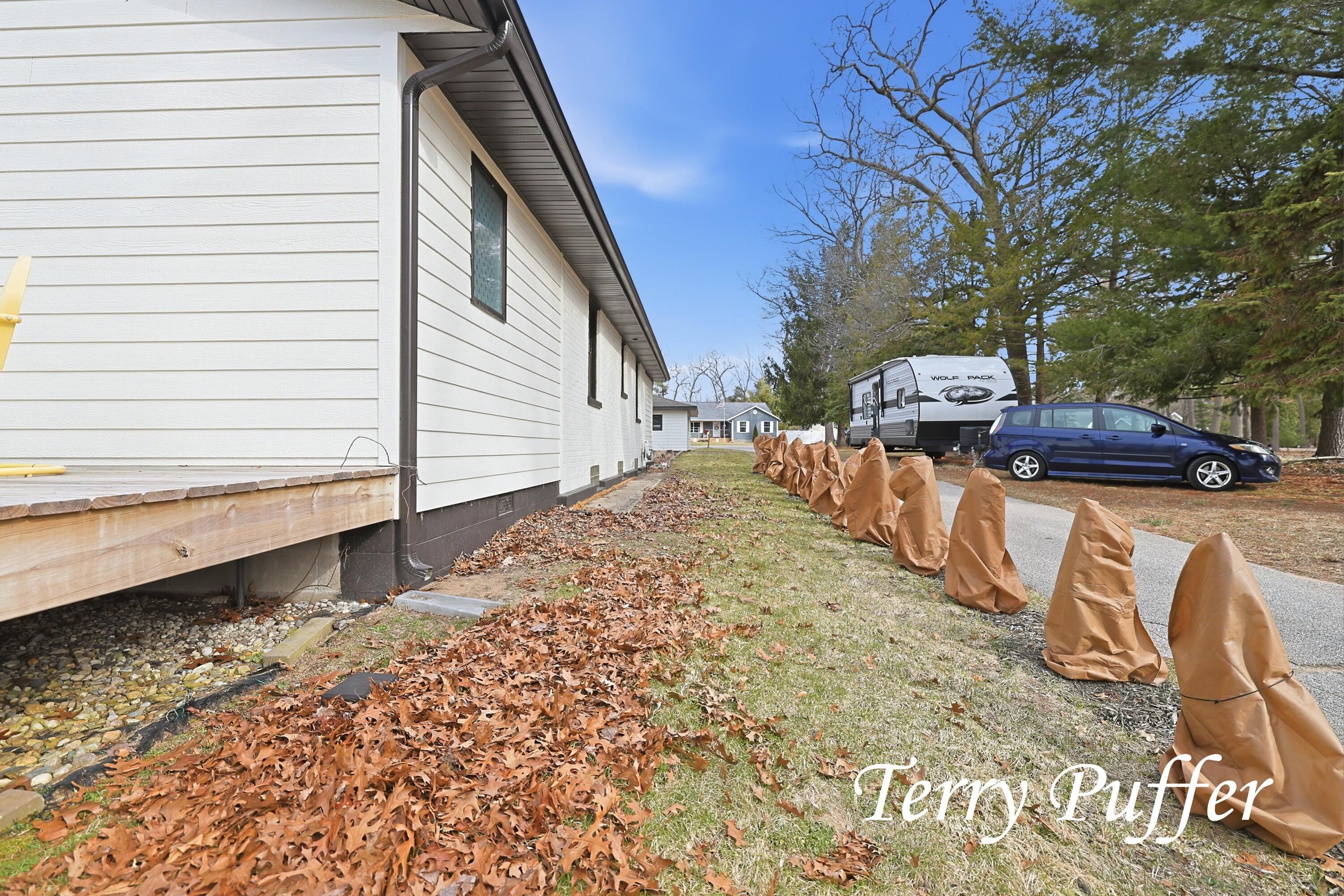1559 Glenwood Avenue Muskegon MI 49445