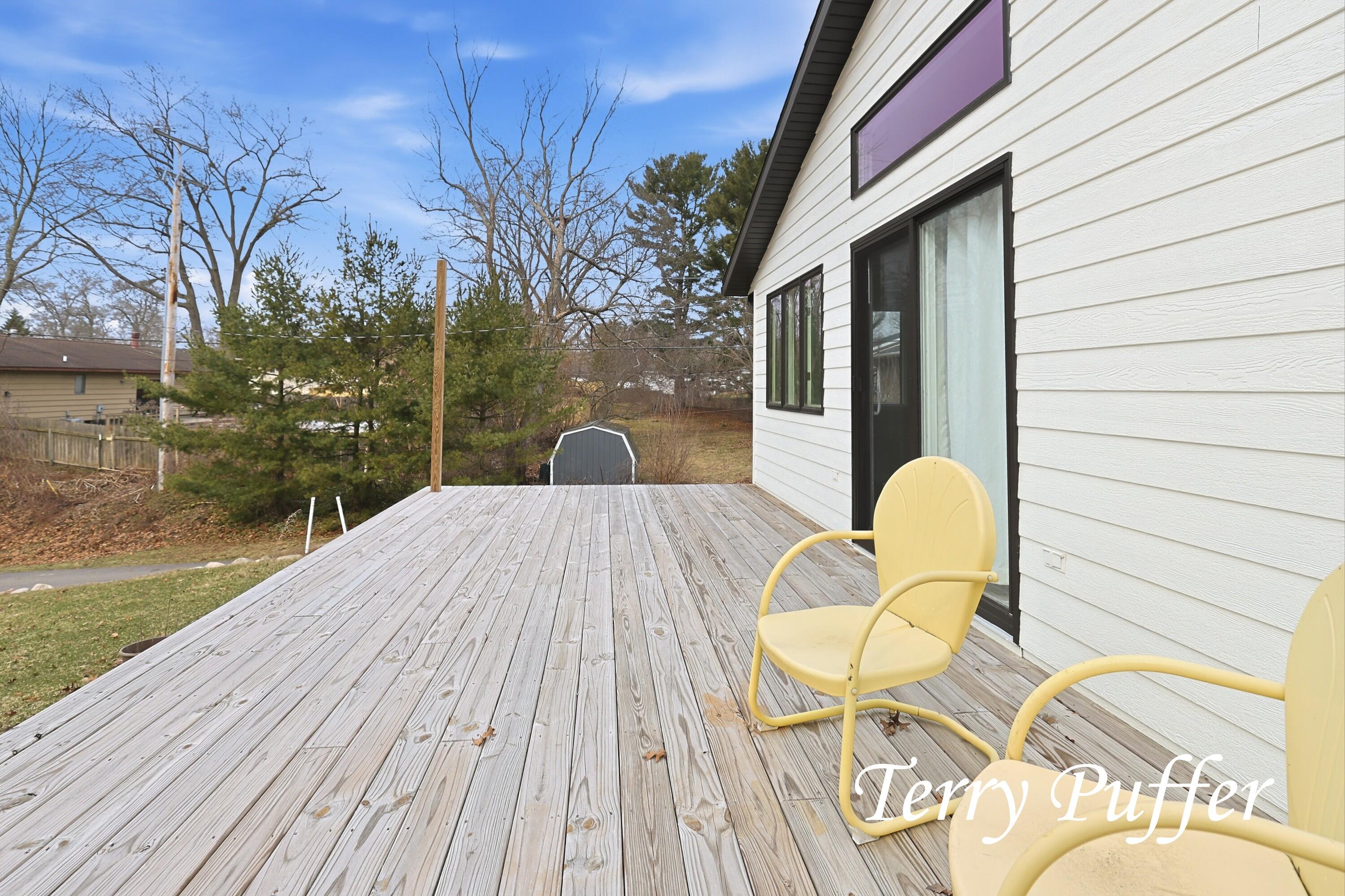 1559 Glenwood Avenue Muskegon MI 49445