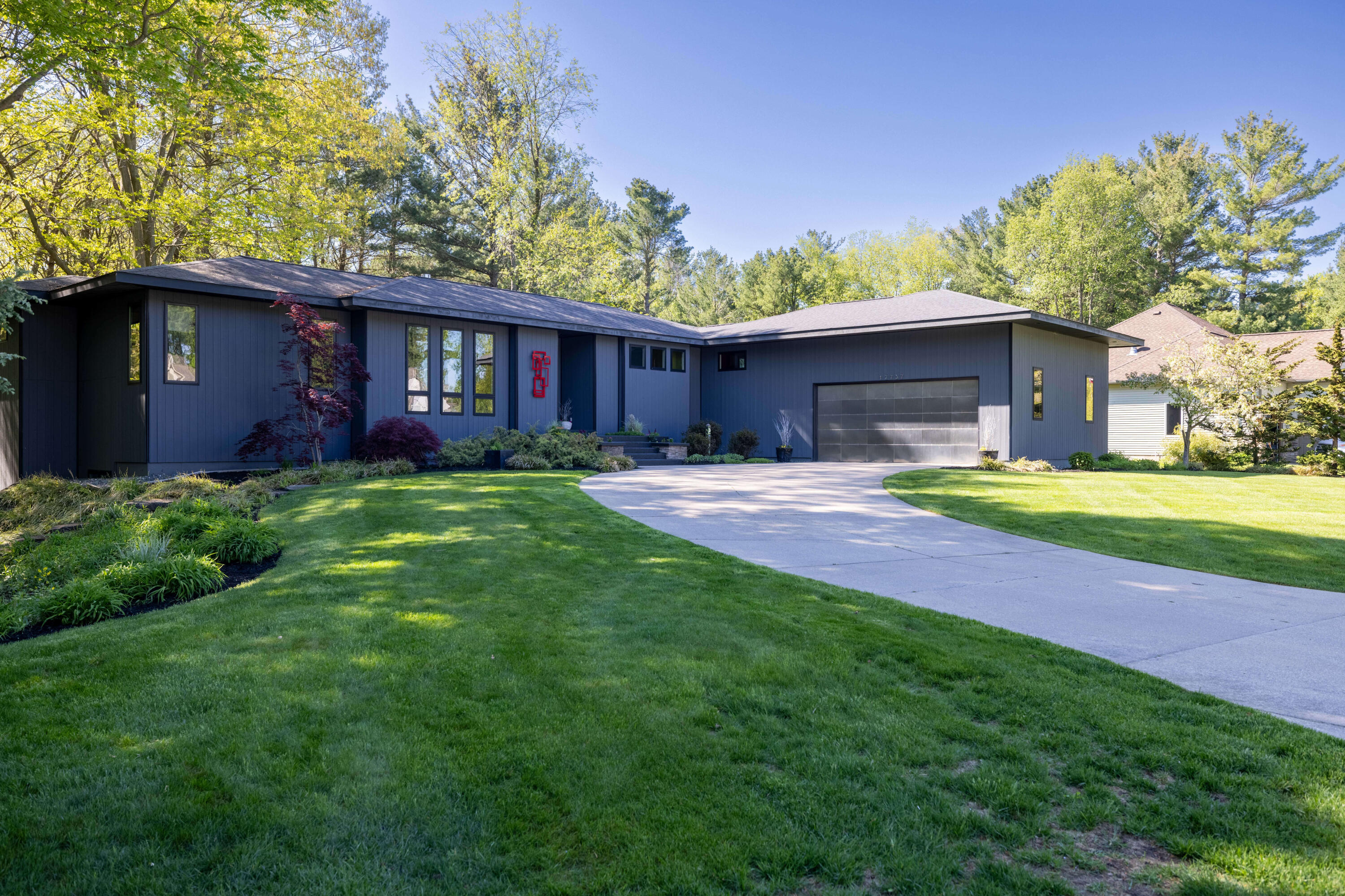 12737 Sanctuary Place Grand Haven MI 49417