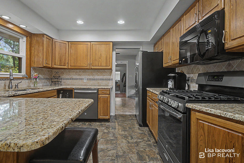 2211 Clover Drive NW Grand Rapids MI 49504