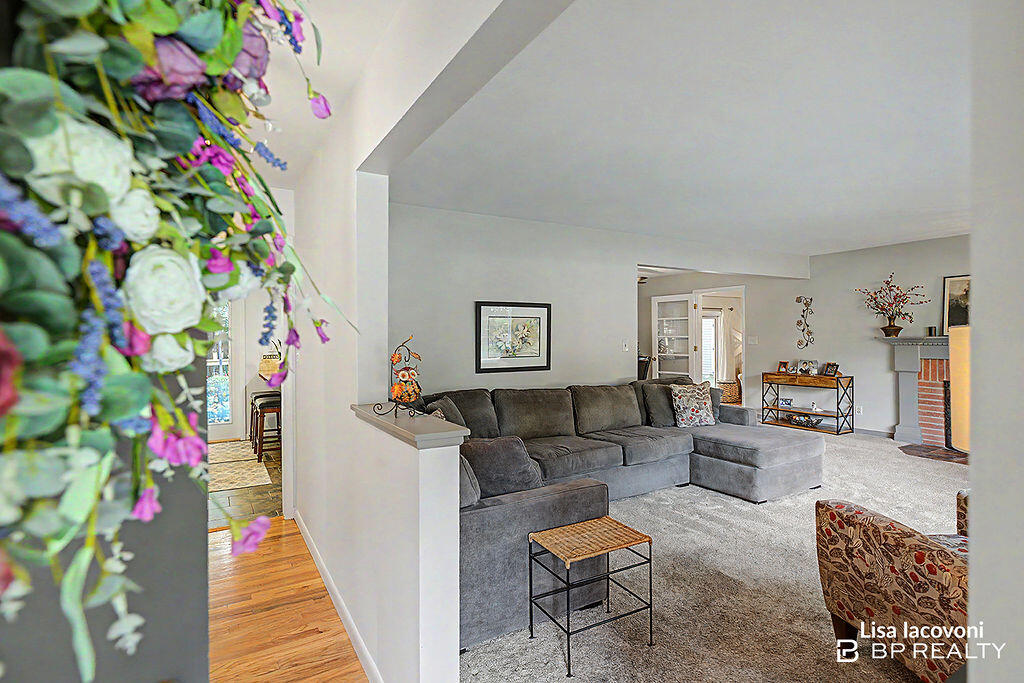 2211 Clover Drive NW Grand Rapids MI 49504